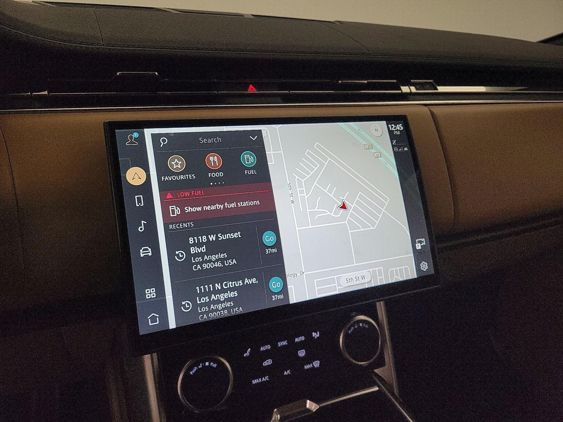 Thumbnail: 2023 Land Rover Range Rover - 14