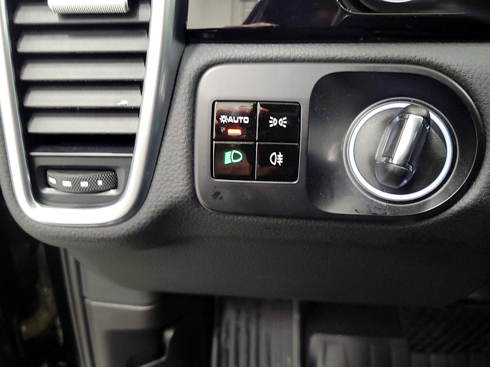 Thumbnail: 2020 Porsche Cayenne - 13