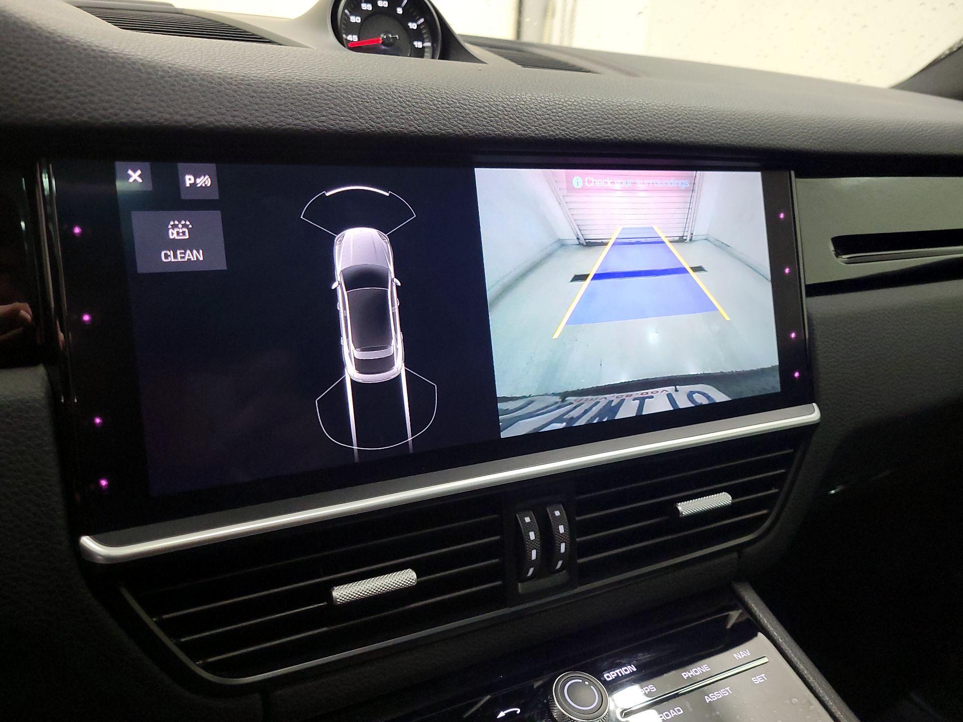 Thumbnail: 2020 Porsche Cayenne - 15