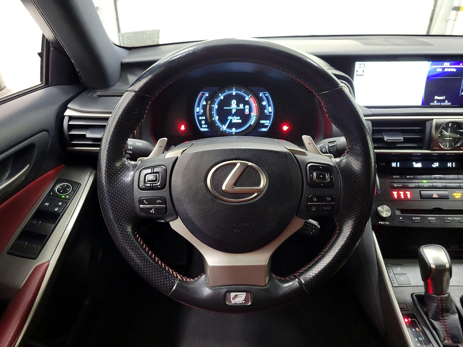 Thumbnail: 2018 Lexus IS - 10