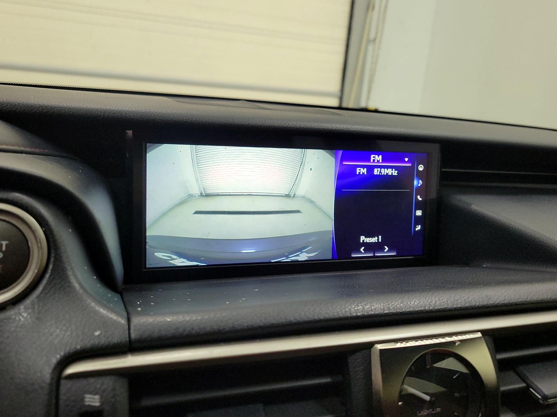 Thumbnail: 2018 Lexus IS - 14