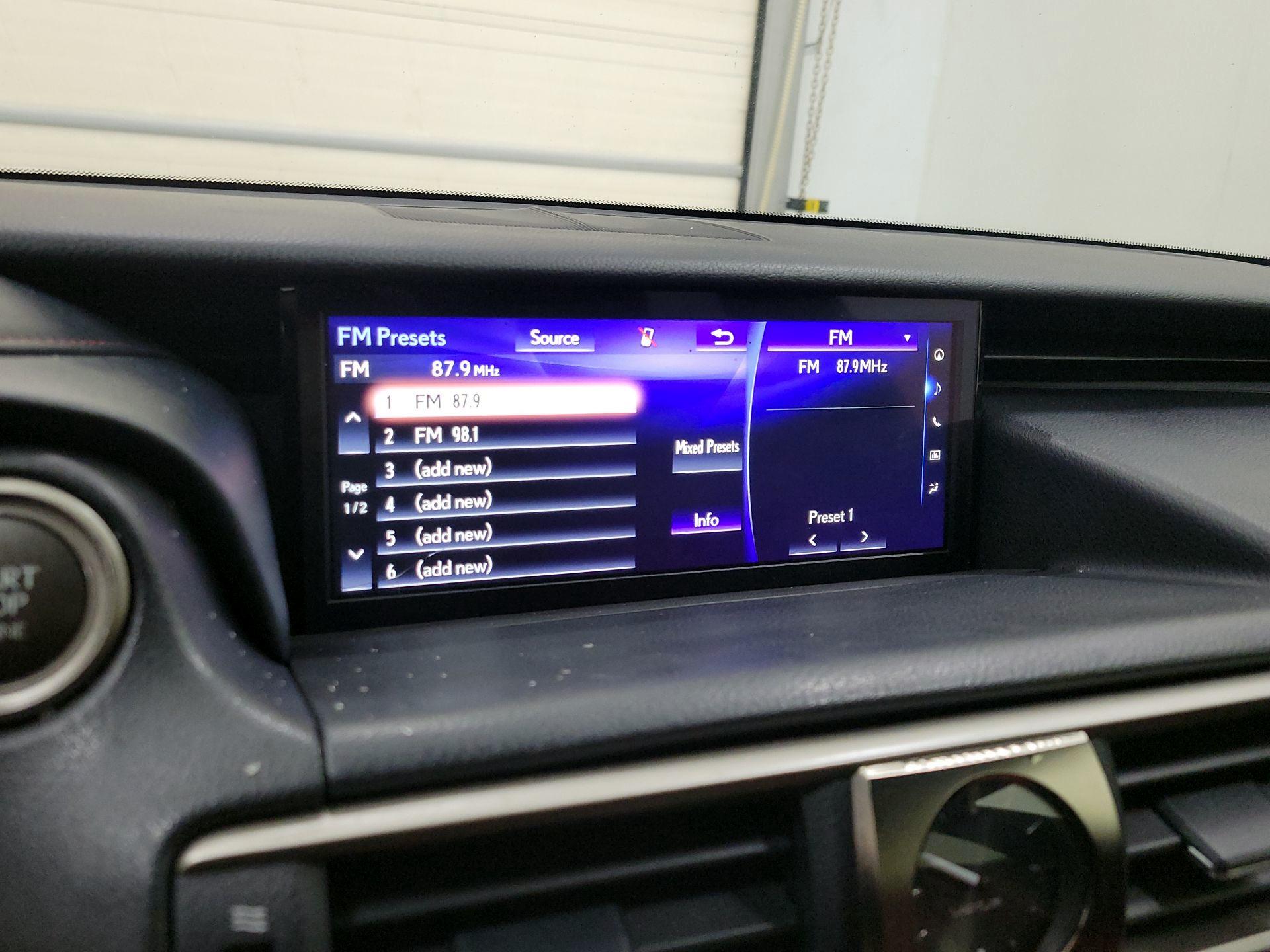 Thumbnail: 2018 Lexus IS - 15