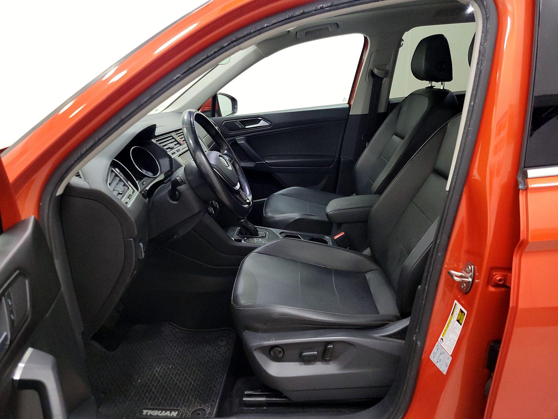 Thumbnail: 2018 Volkswagen Tiguan - 11