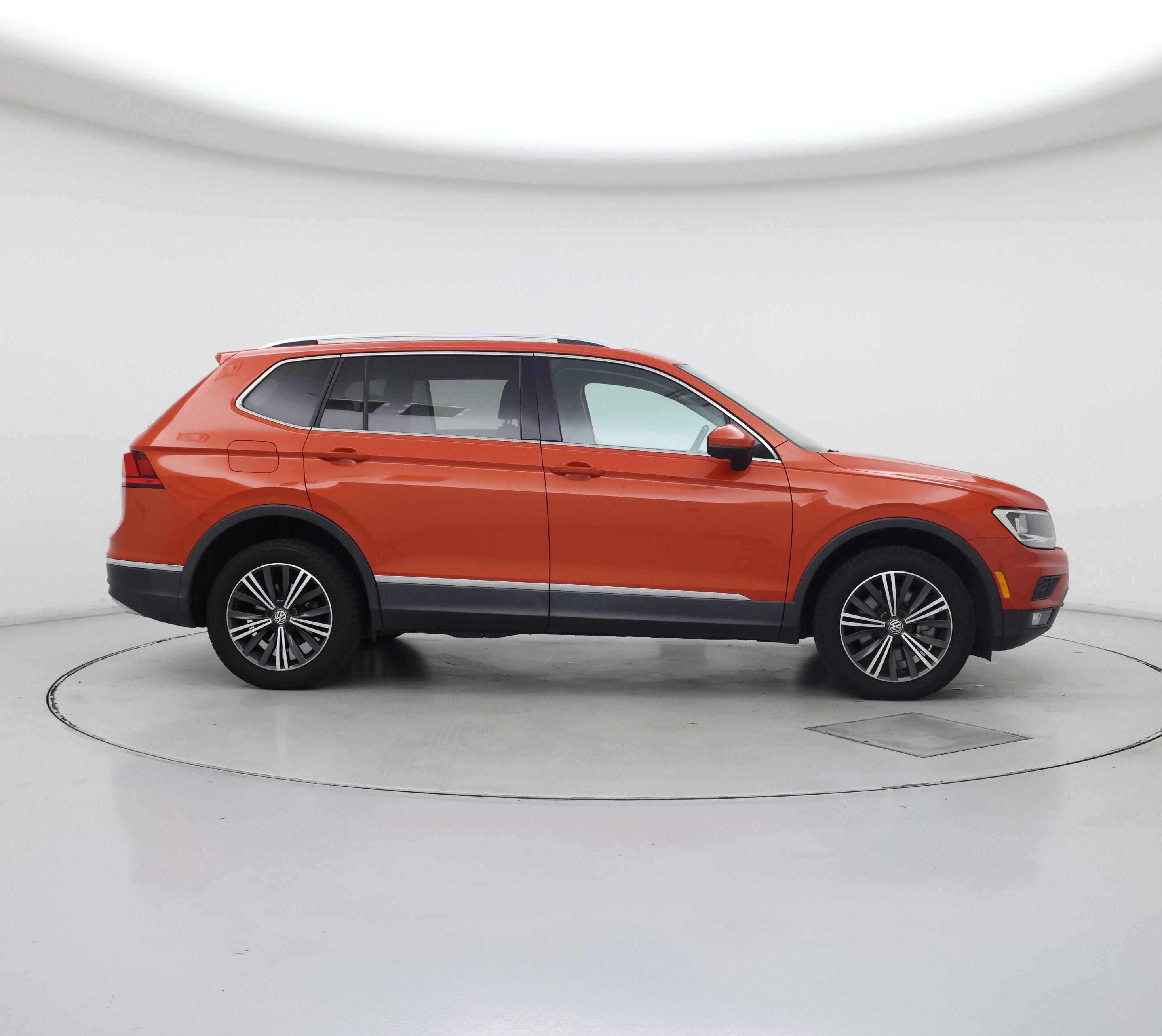 Thumbnail: 2018 Volkswagen Tiguan - 7