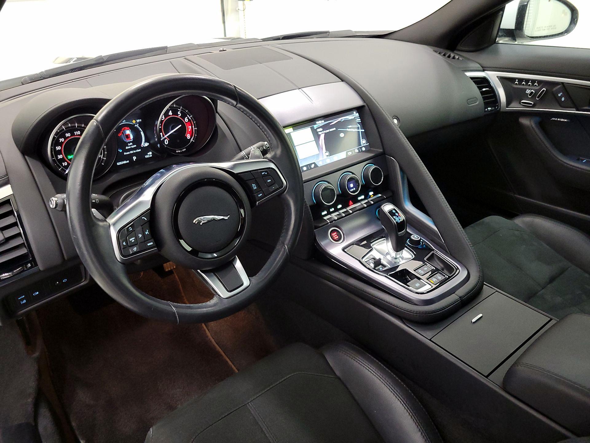 Thumbnail: 2020 Jaguar F-Type - 9