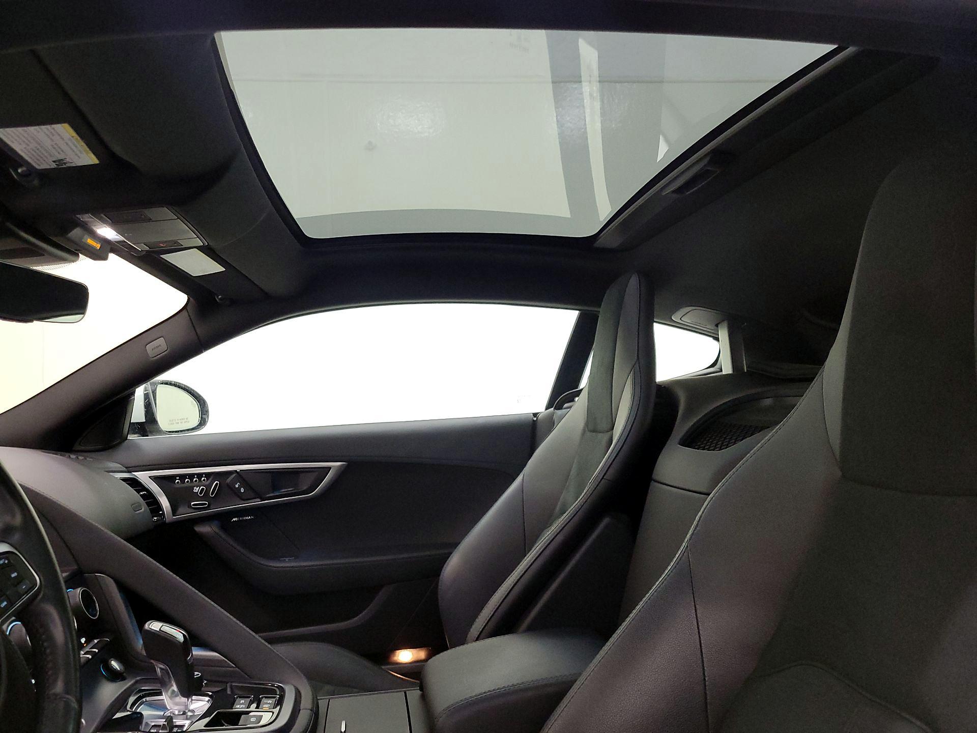 Thumbnail: 2020 Jaguar F-Type - 20