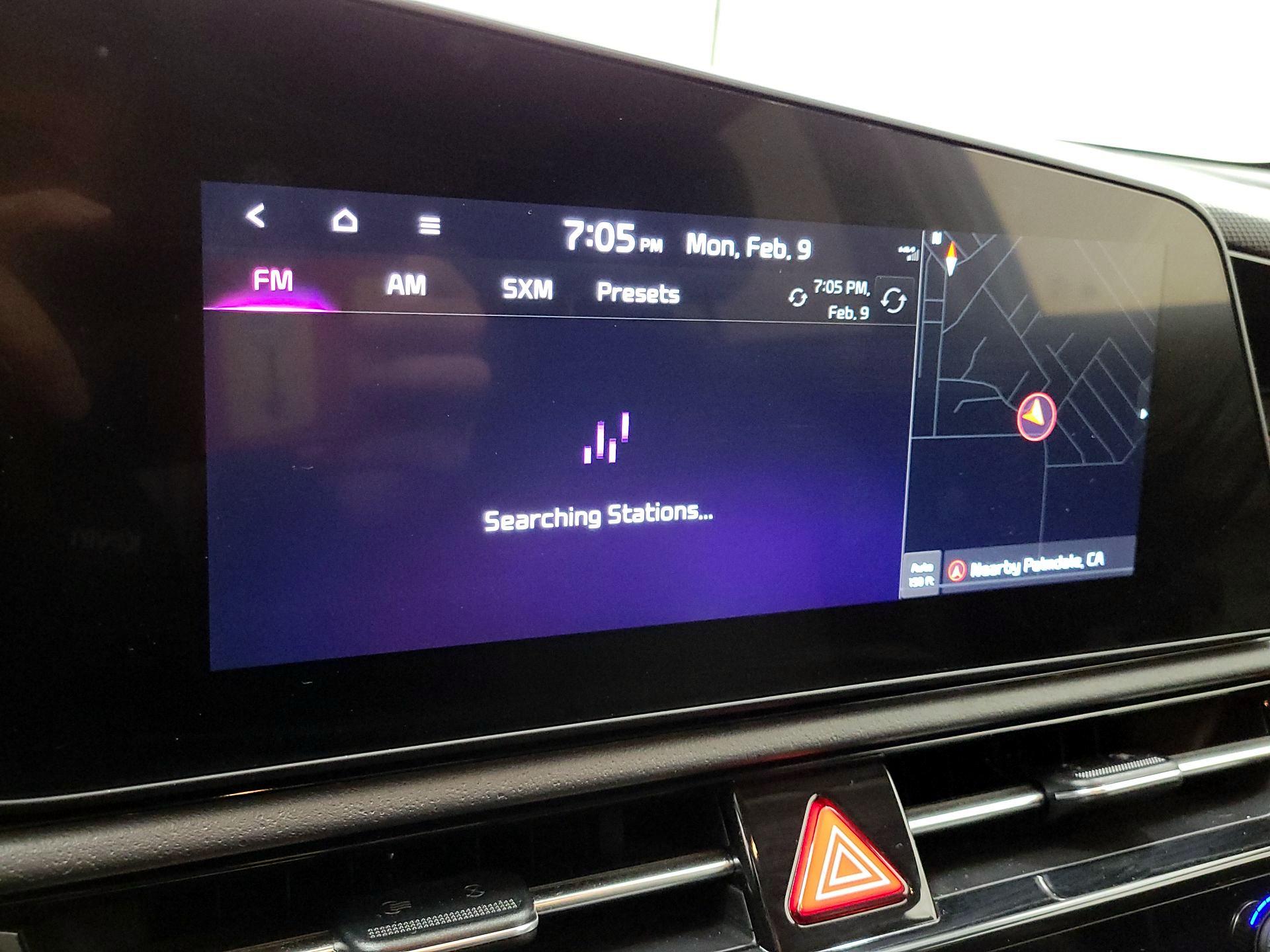 Thumbnail: 2023 Kia Niro - 16