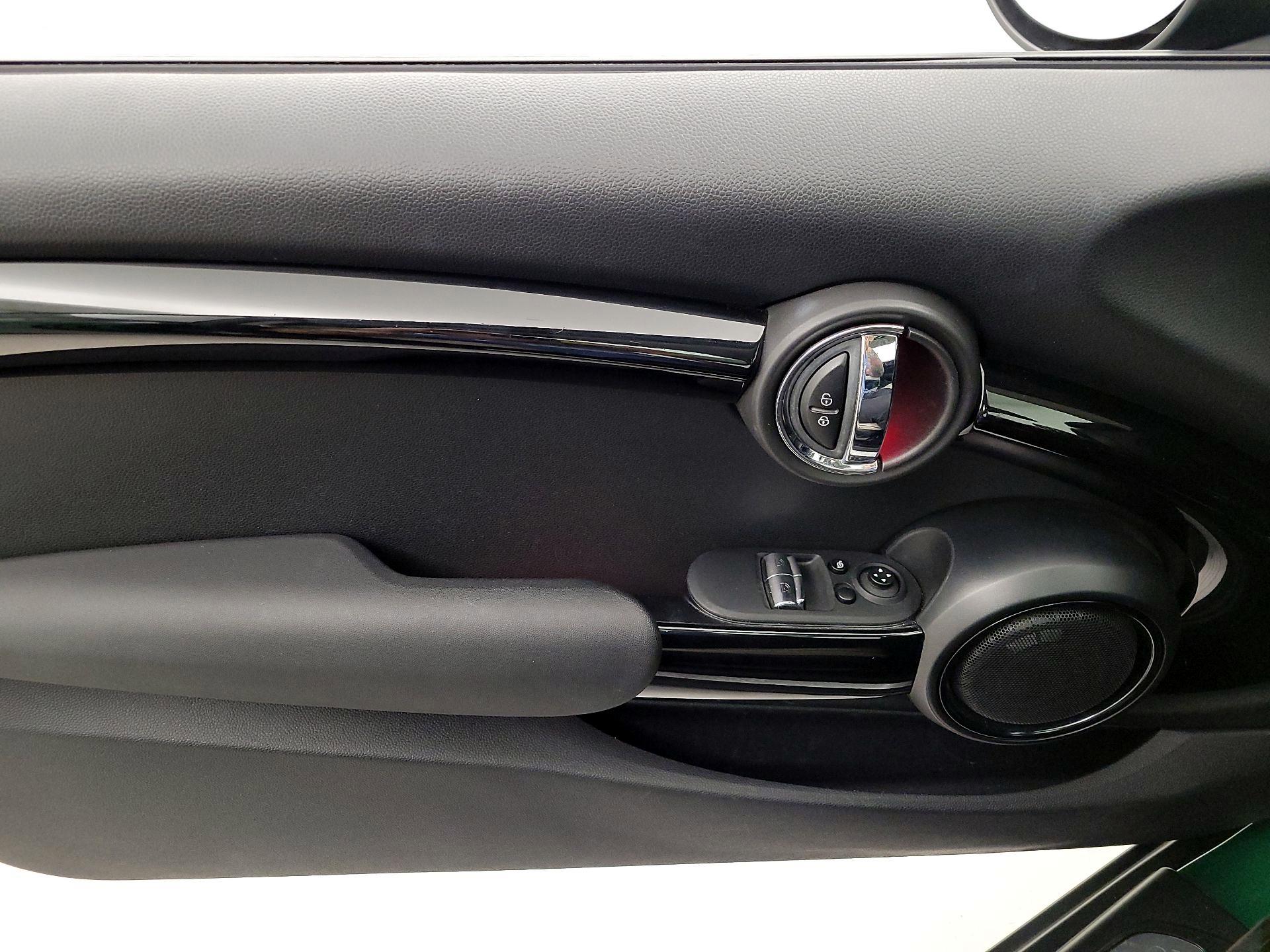 Thumbnail: 2020 MINI Cooper Hardtop - 10