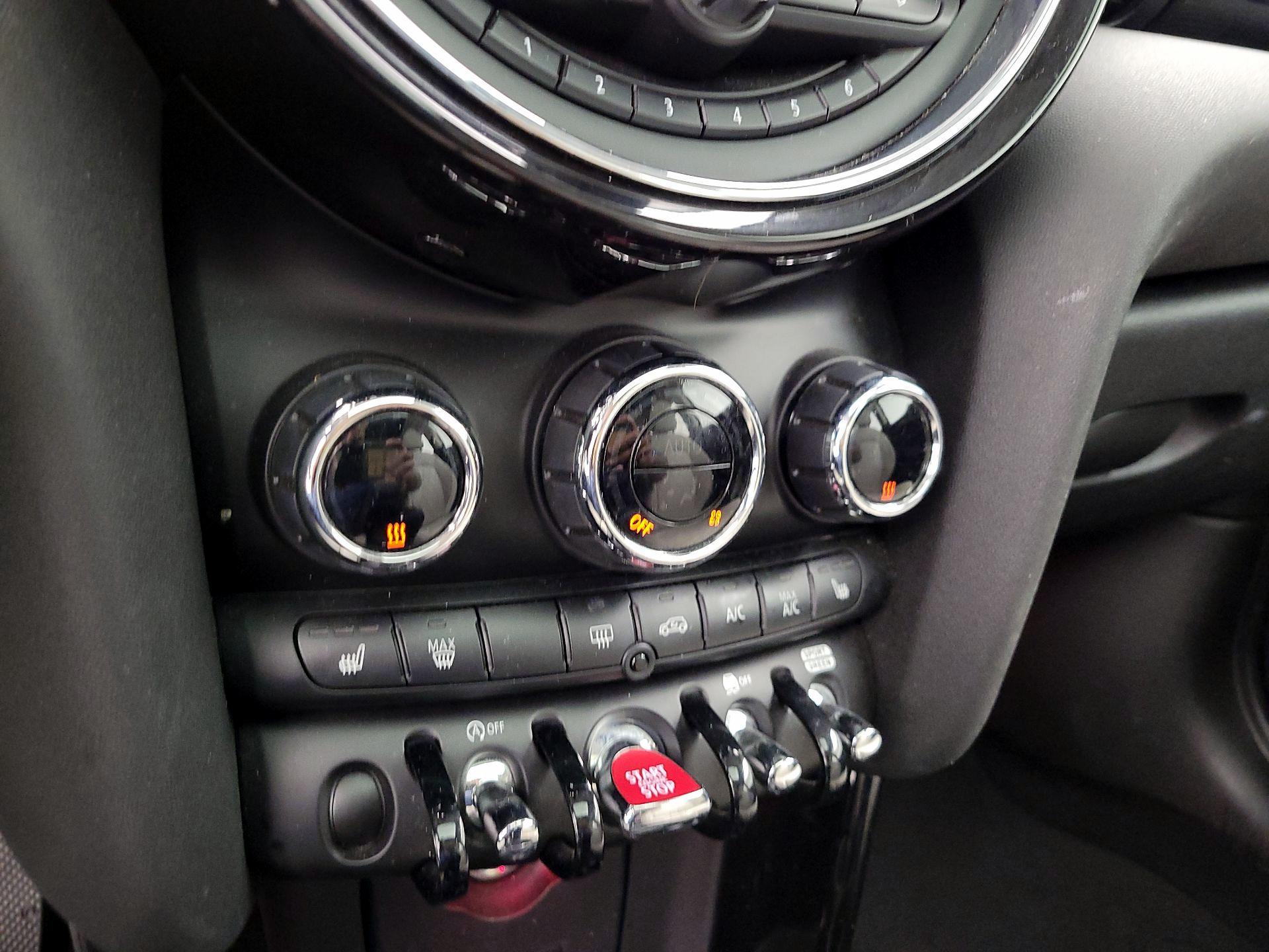 Thumbnail: 2020 MINI Cooper Hardtop - 14