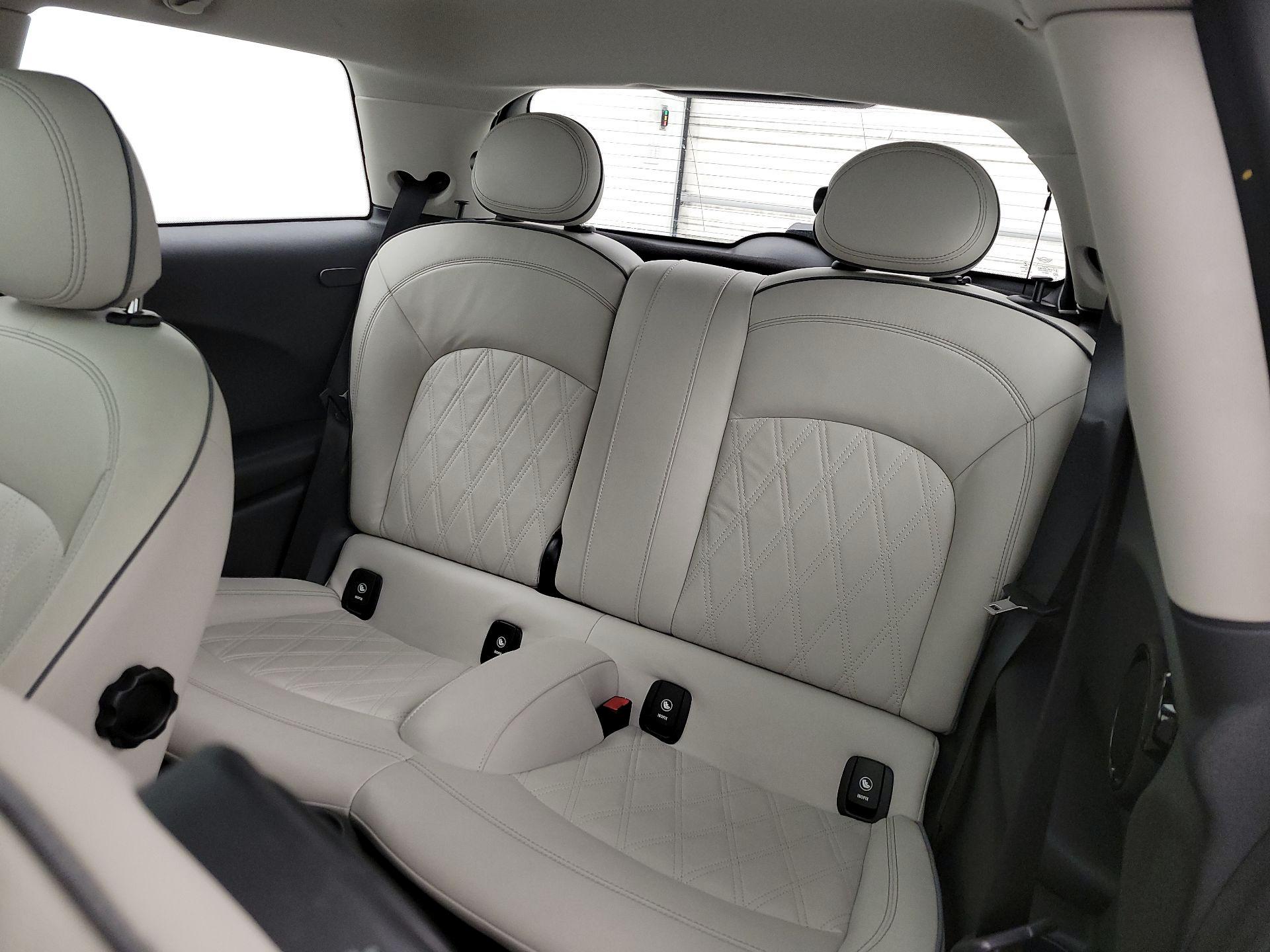 Thumbnail: 2020 MINI Cooper Hardtop - 18