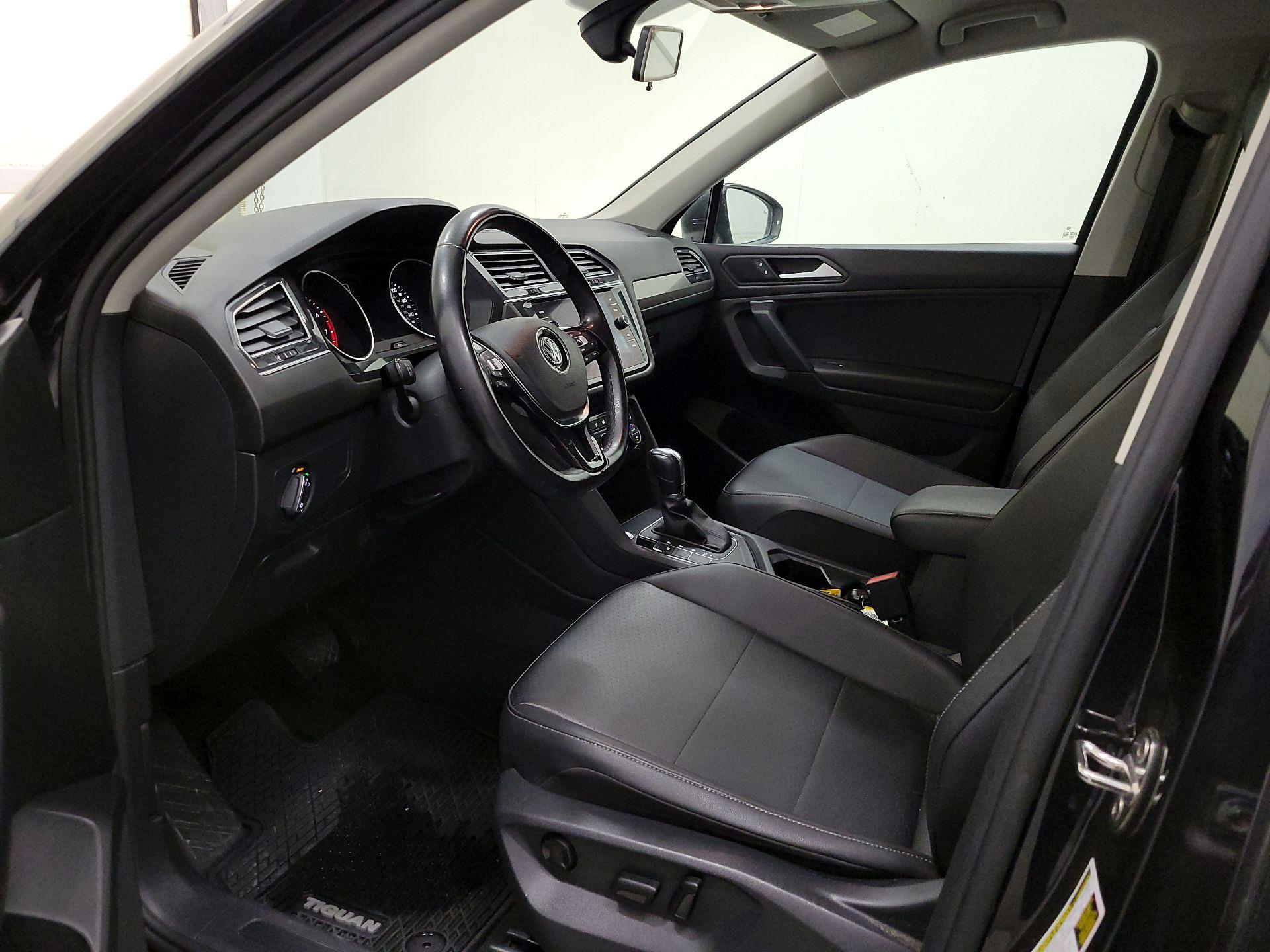 Thumbnail: 2019 Volkswagen Tiguan - 11