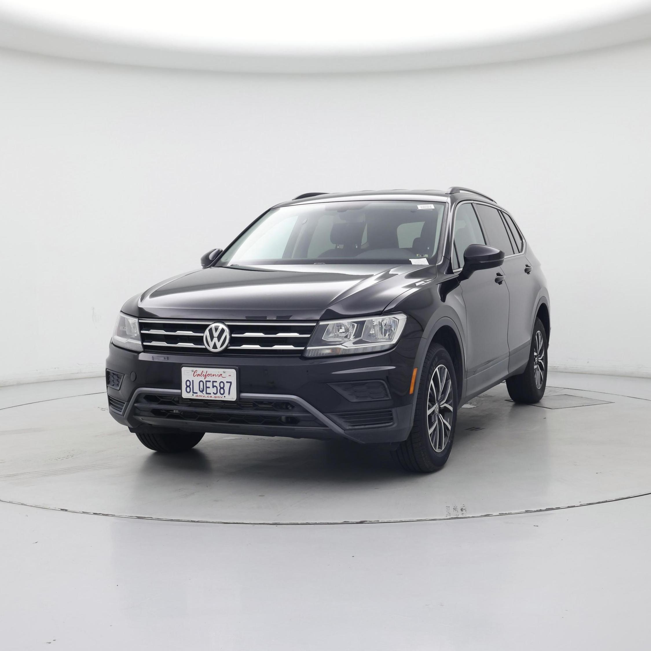 Thumbnail: 2019 Volkswagen Tiguan - 4