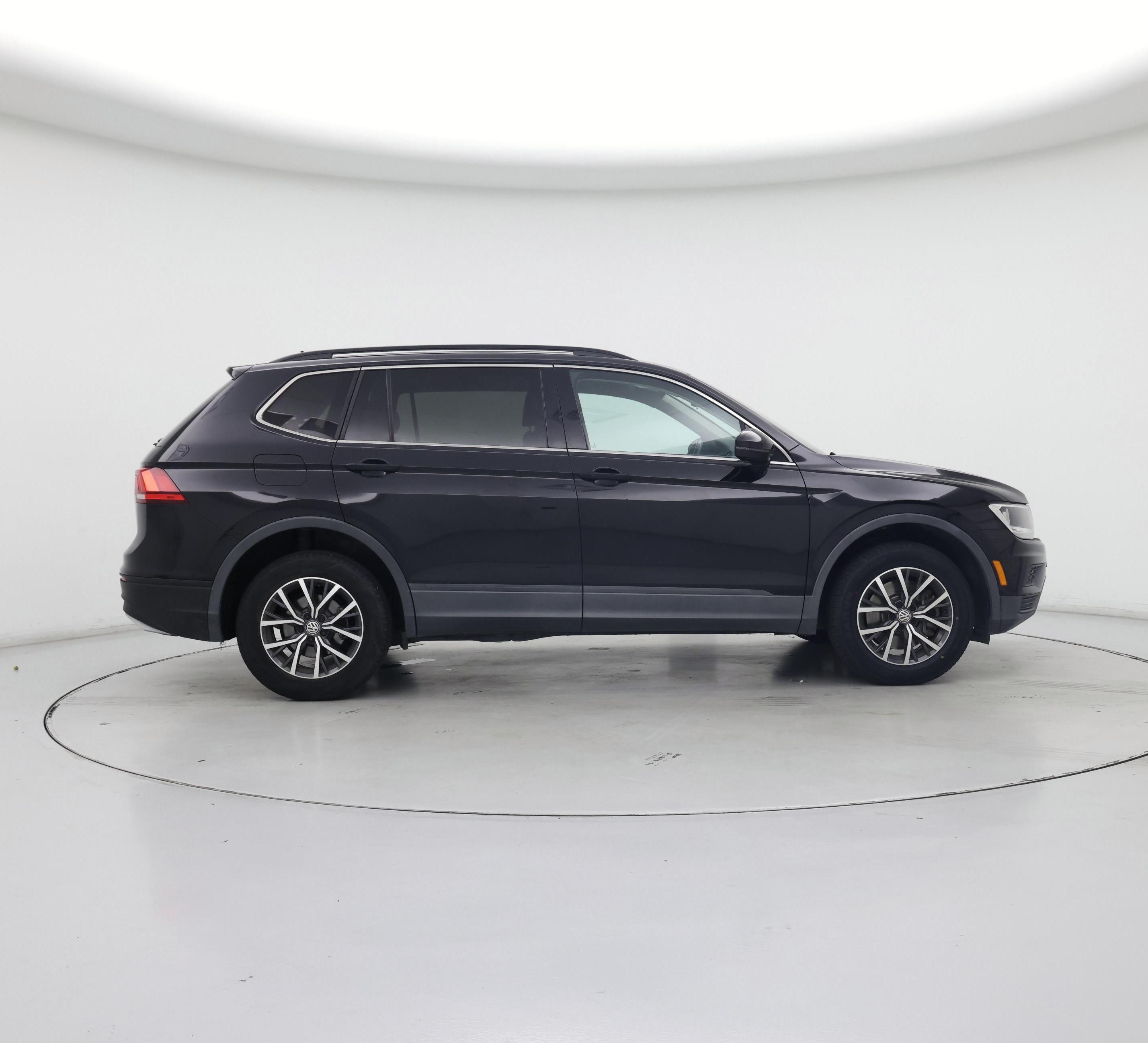 Thumbnail: 2019 Volkswagen Tiguan - 7