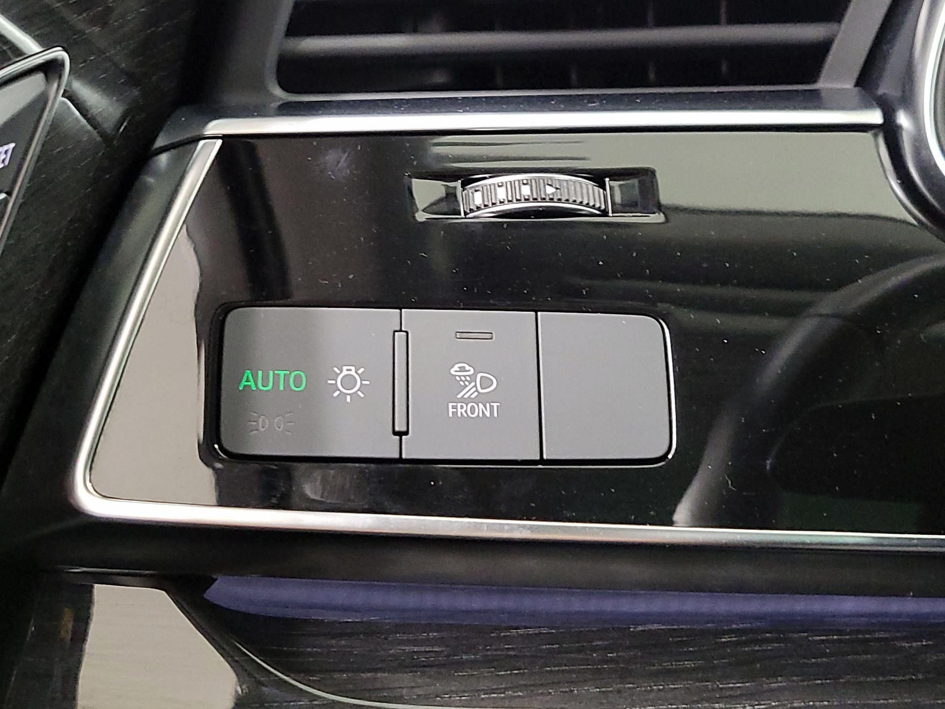 Thumbnail: 2021 Audi Q7 - 13