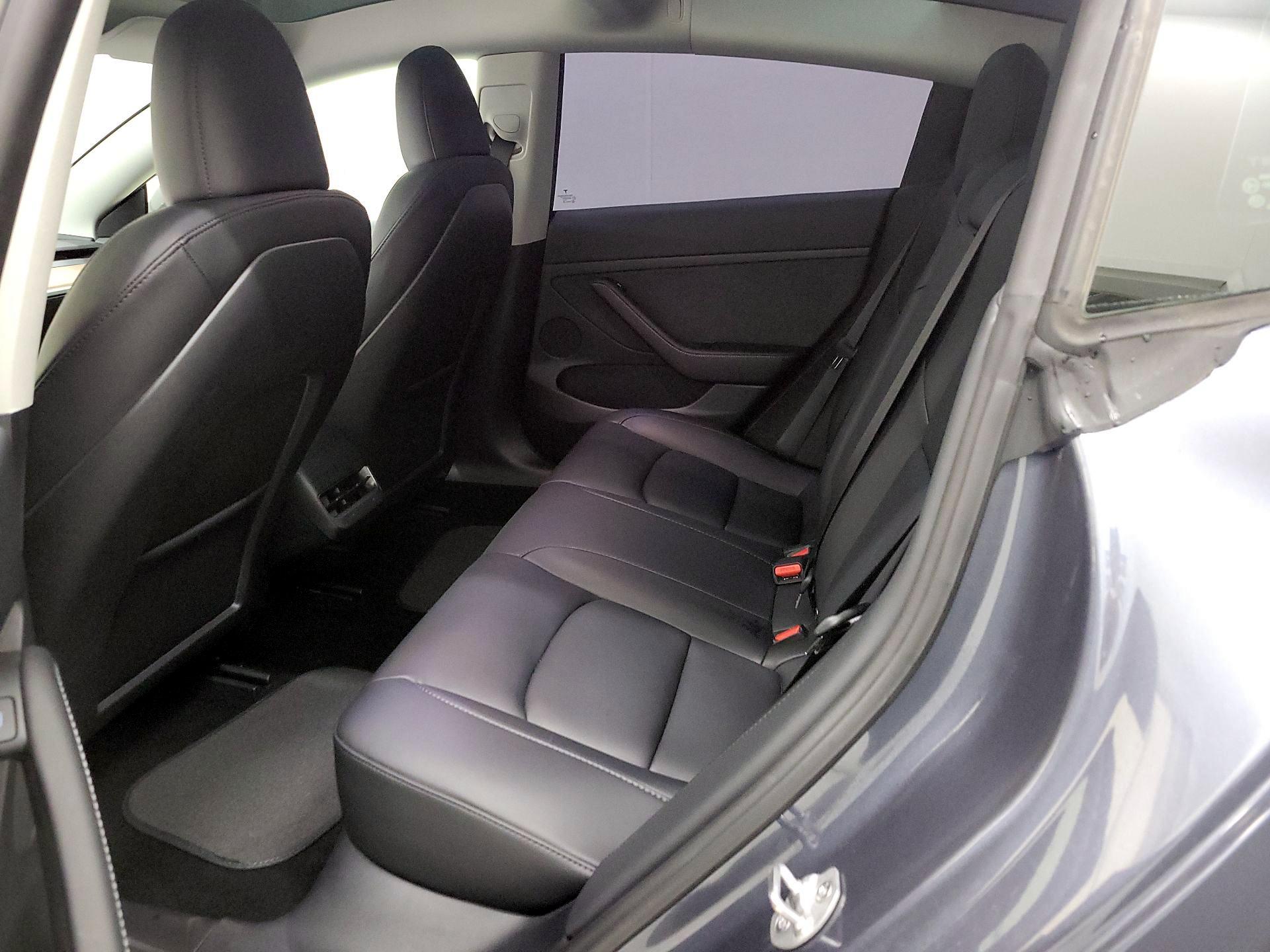 Thumbnail: 2023 Tesla Model 3 - 20