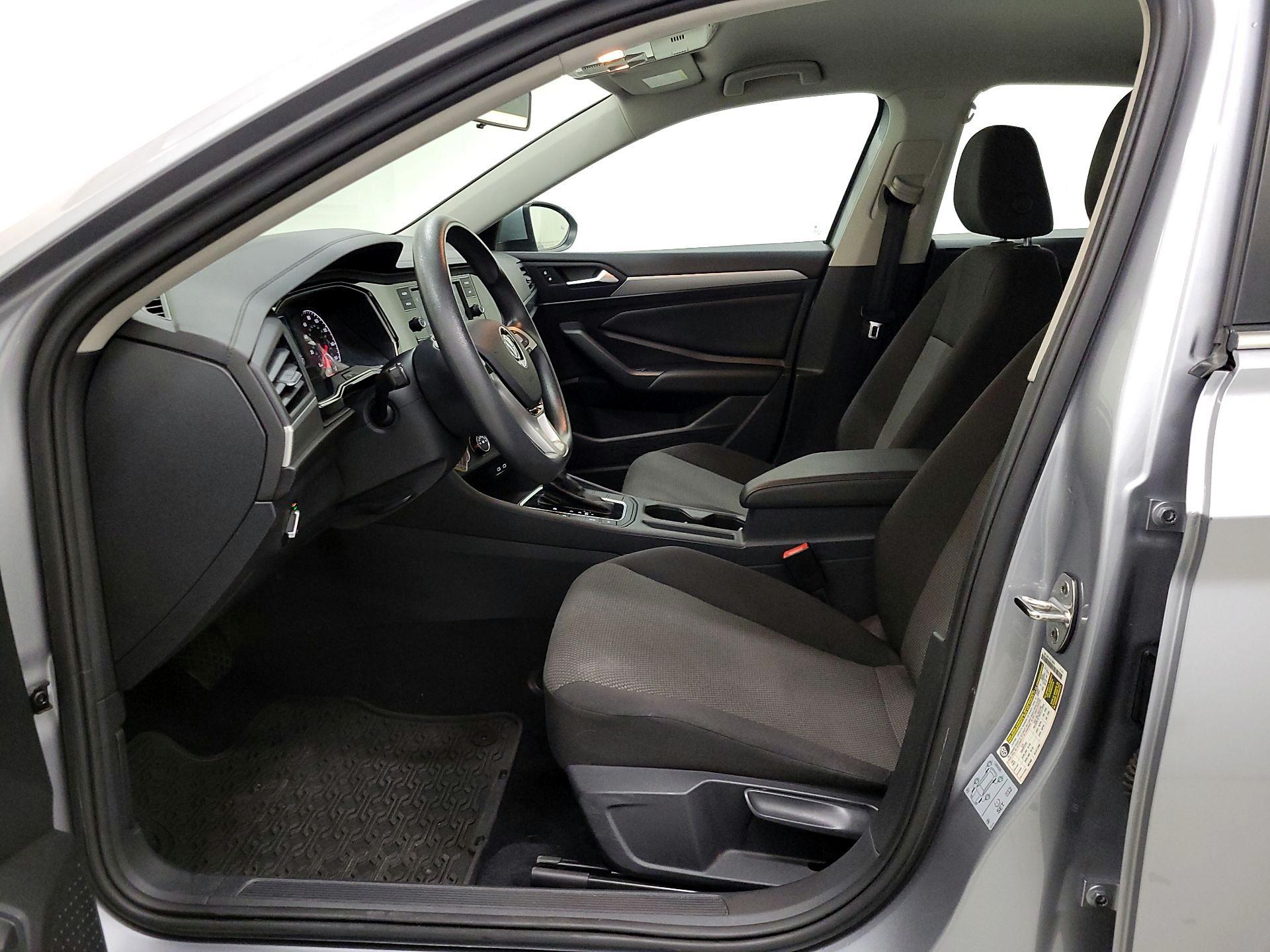 Thumbnail: 2021 Volkswagen Jetta - 11