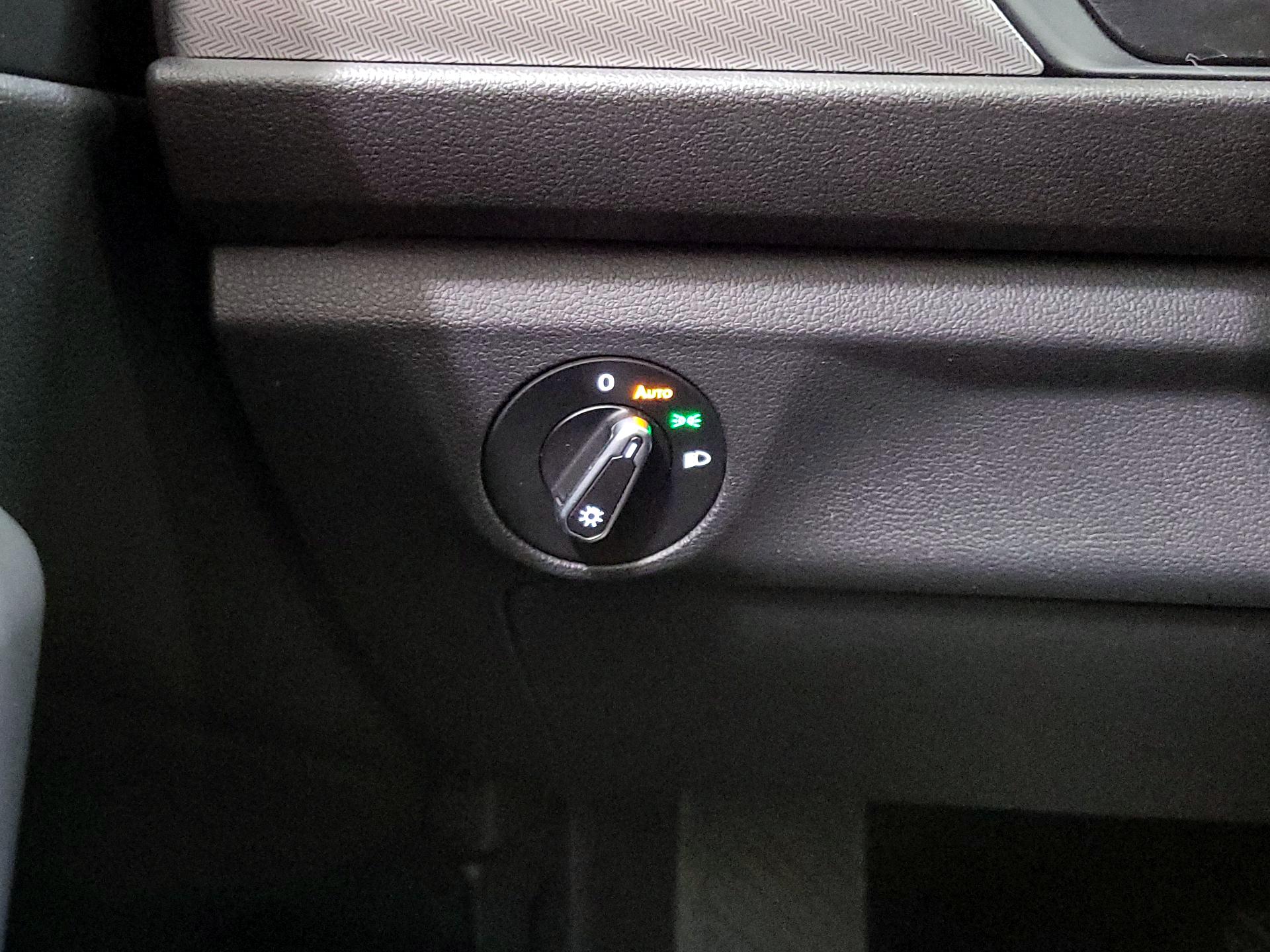 Thumbnail: 2021 Volkswagen Jetta - 13