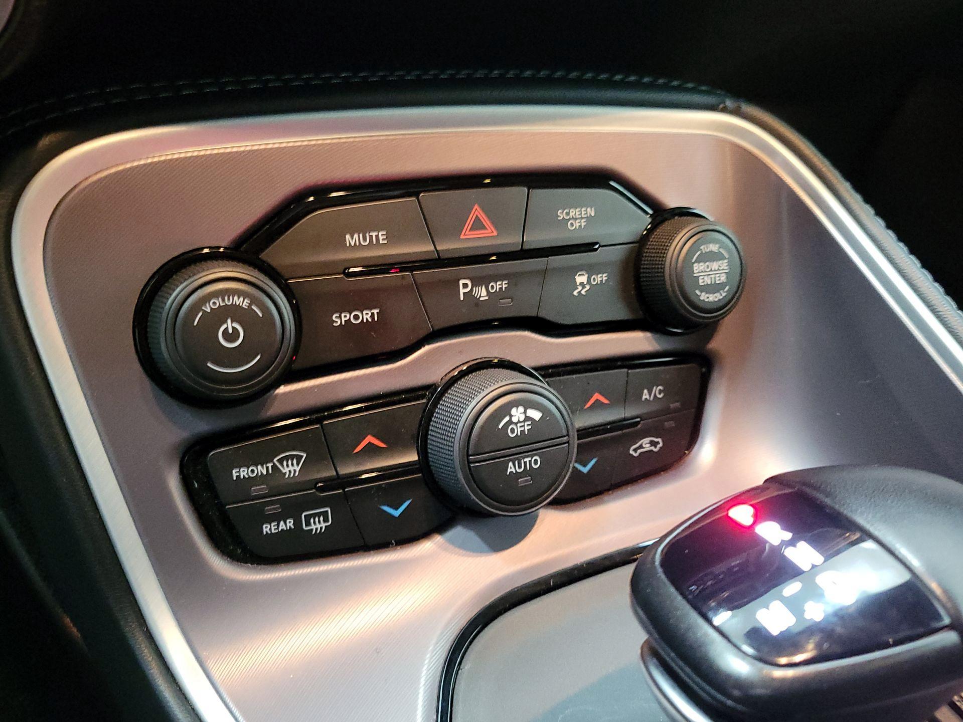 Thumbnail: 2022 Dodge Challenger - 16