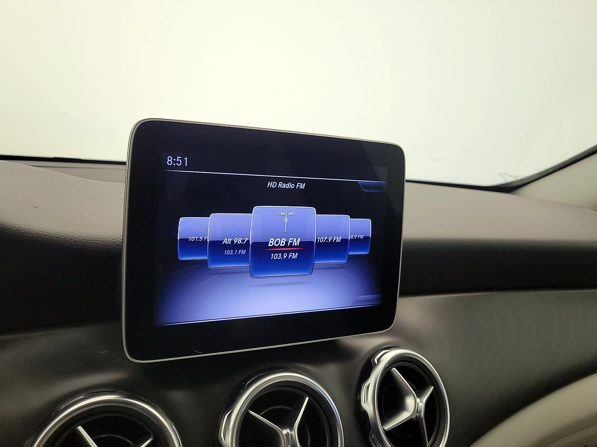 Thumbnail: 2020 Mercedes-Benz GLA - 15