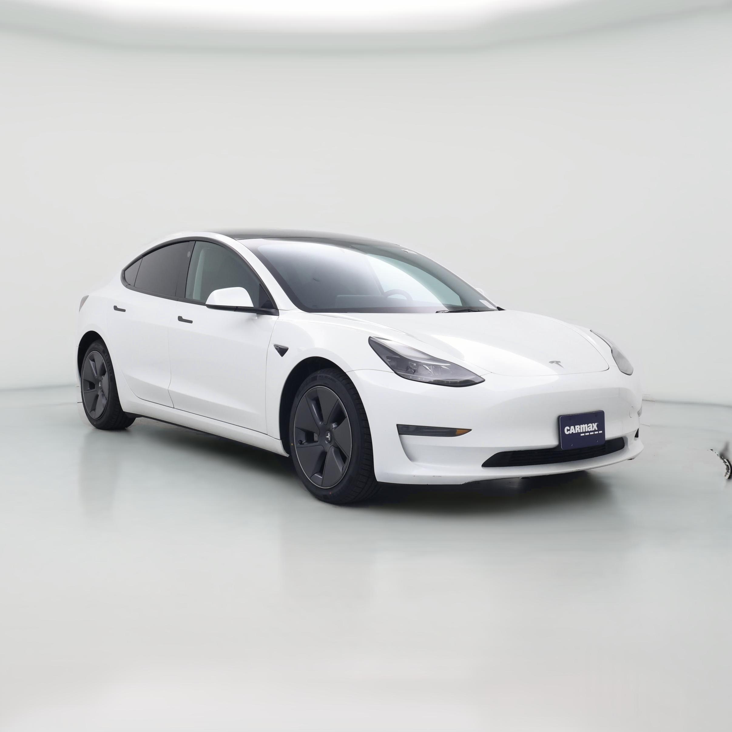 Thumbnail: 2023 Tesla Model 3 - 1