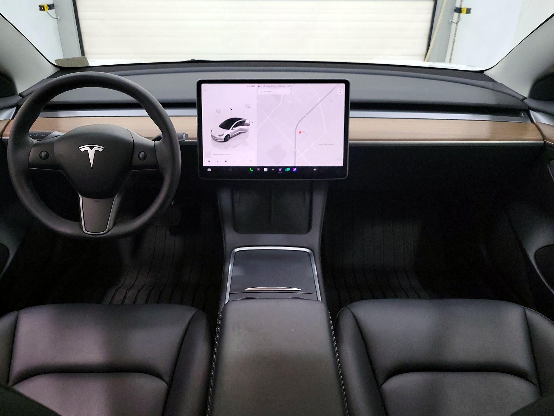 Thumbnail: 2023 Tesla Model 3 - 9