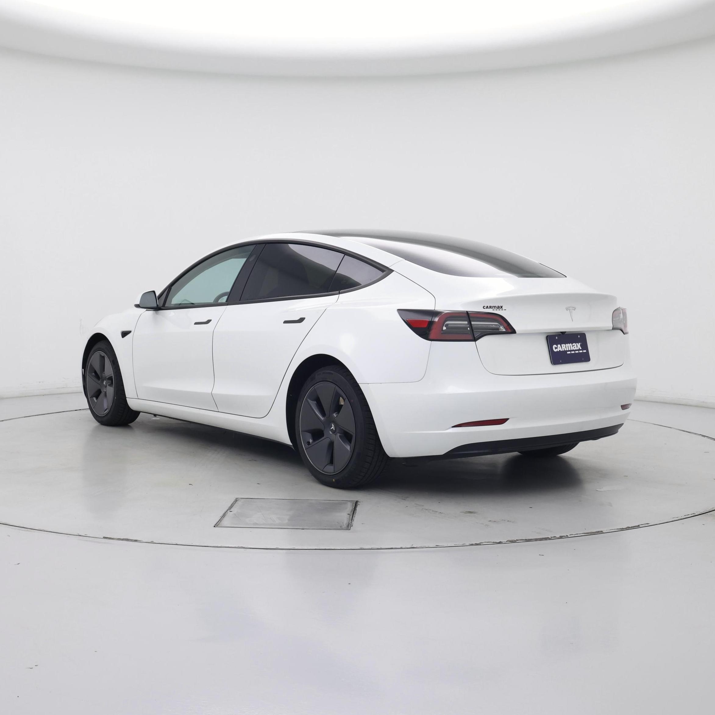 Thumbnail: 2023 Tesla Model 3 - 2