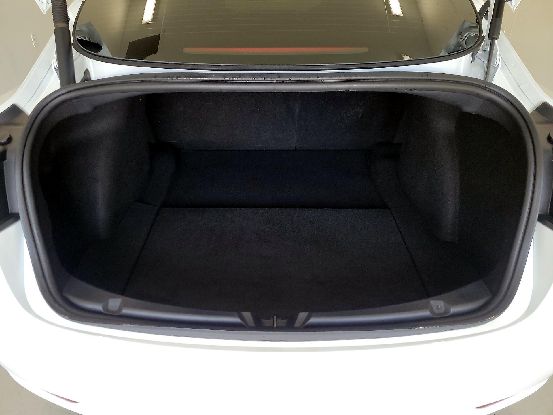 Thumbnail: 2023 Tesla Model 3 - 20