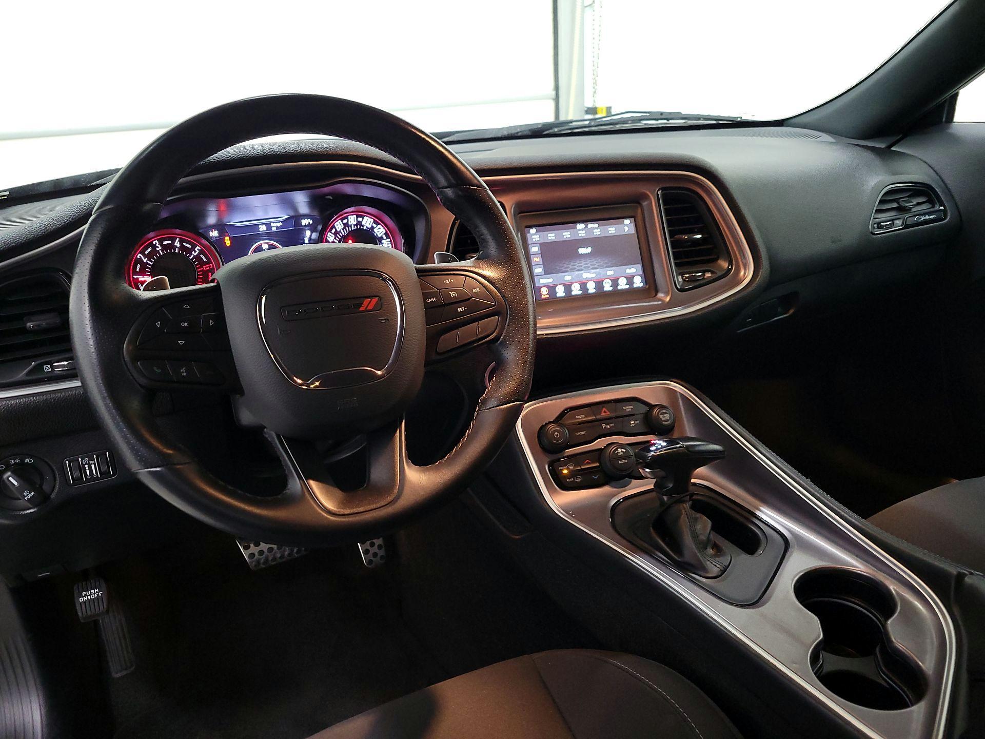 Thumbnail: 2022 Dodge Challenger - 9