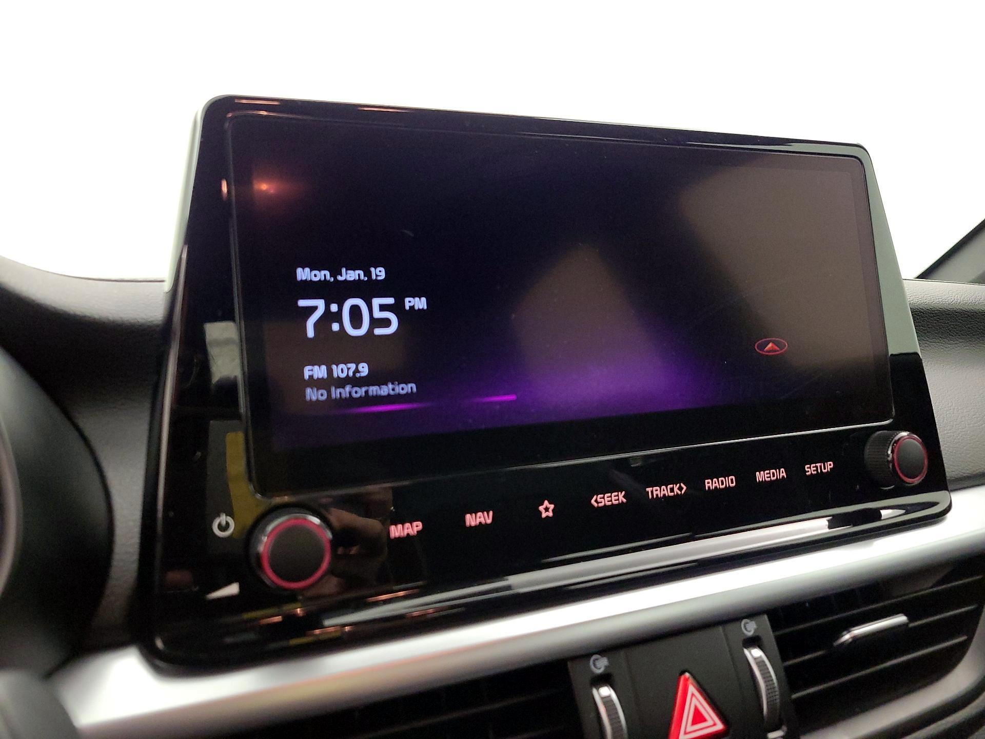 Thumbnail: 2023 Kia Forte - 15