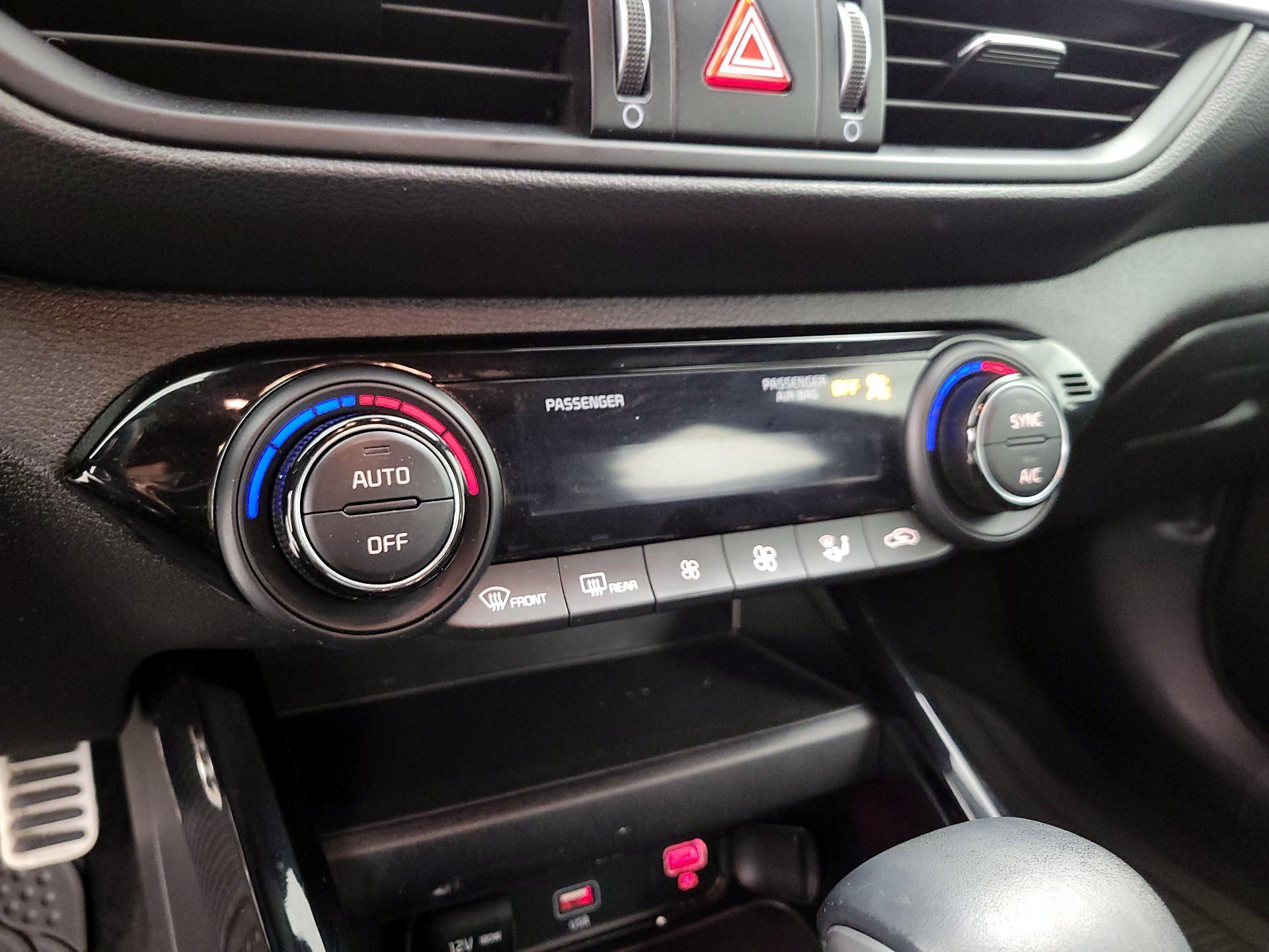 Thumbnail: 2023 Kia Forte - 16