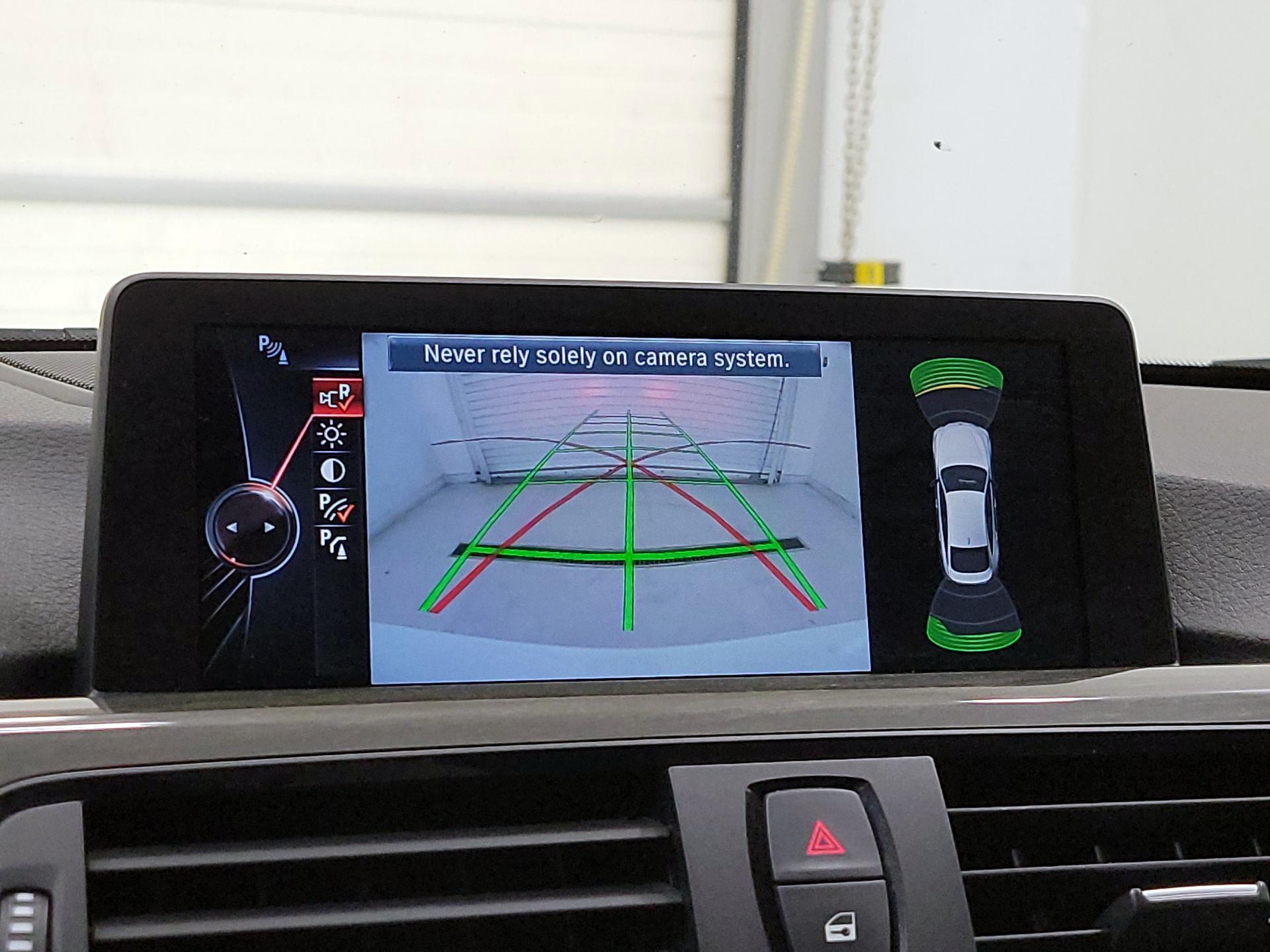 Thumbnail: 2015 BMW 4 Series - 15