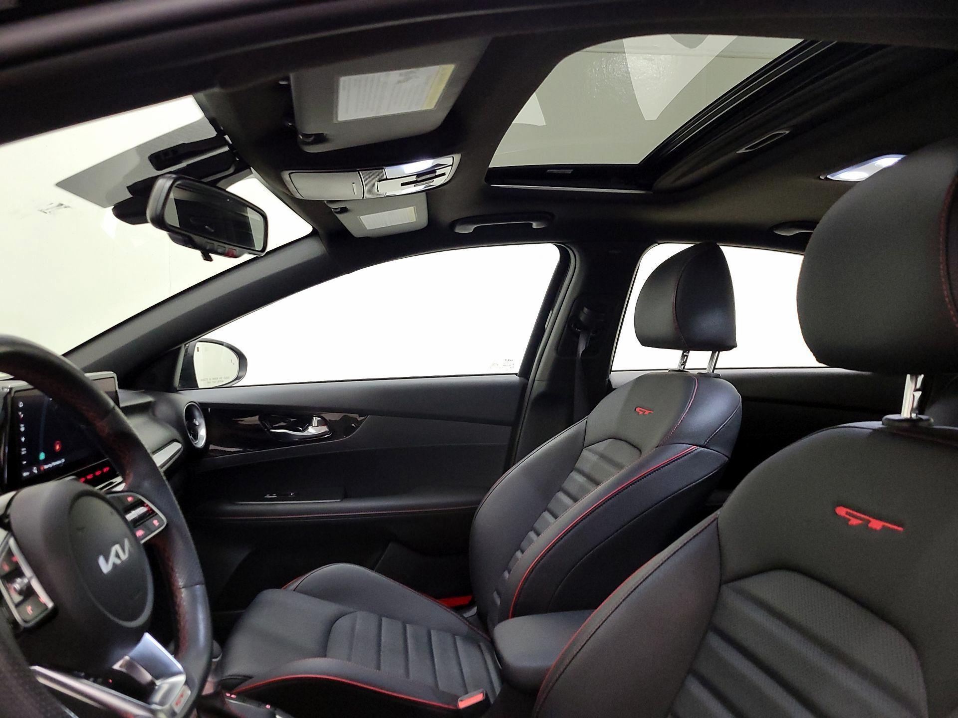 Thumbnail: 2023 Kia Forte - 20