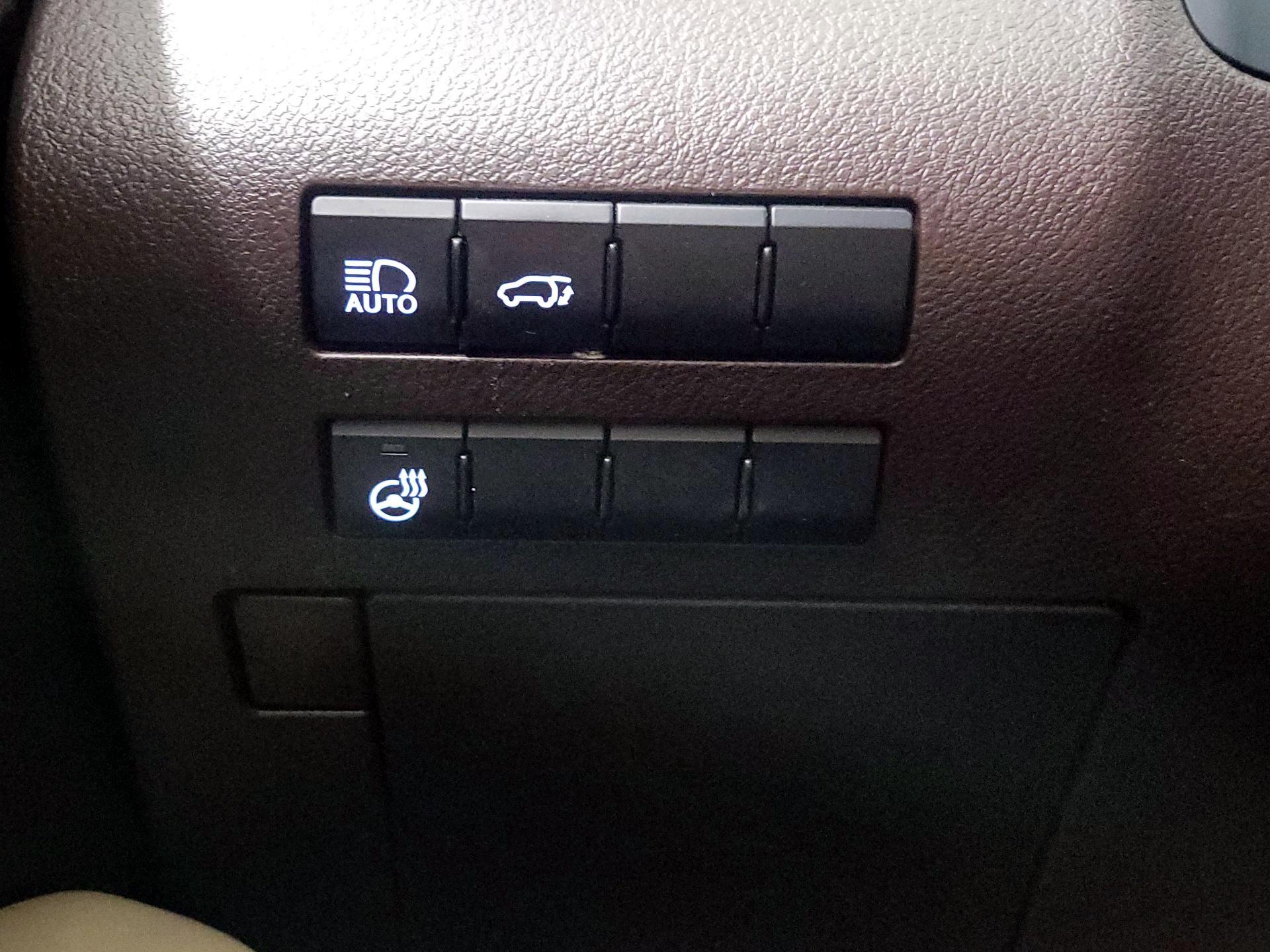 Thumbnail: 2017 Lexus RX - 13