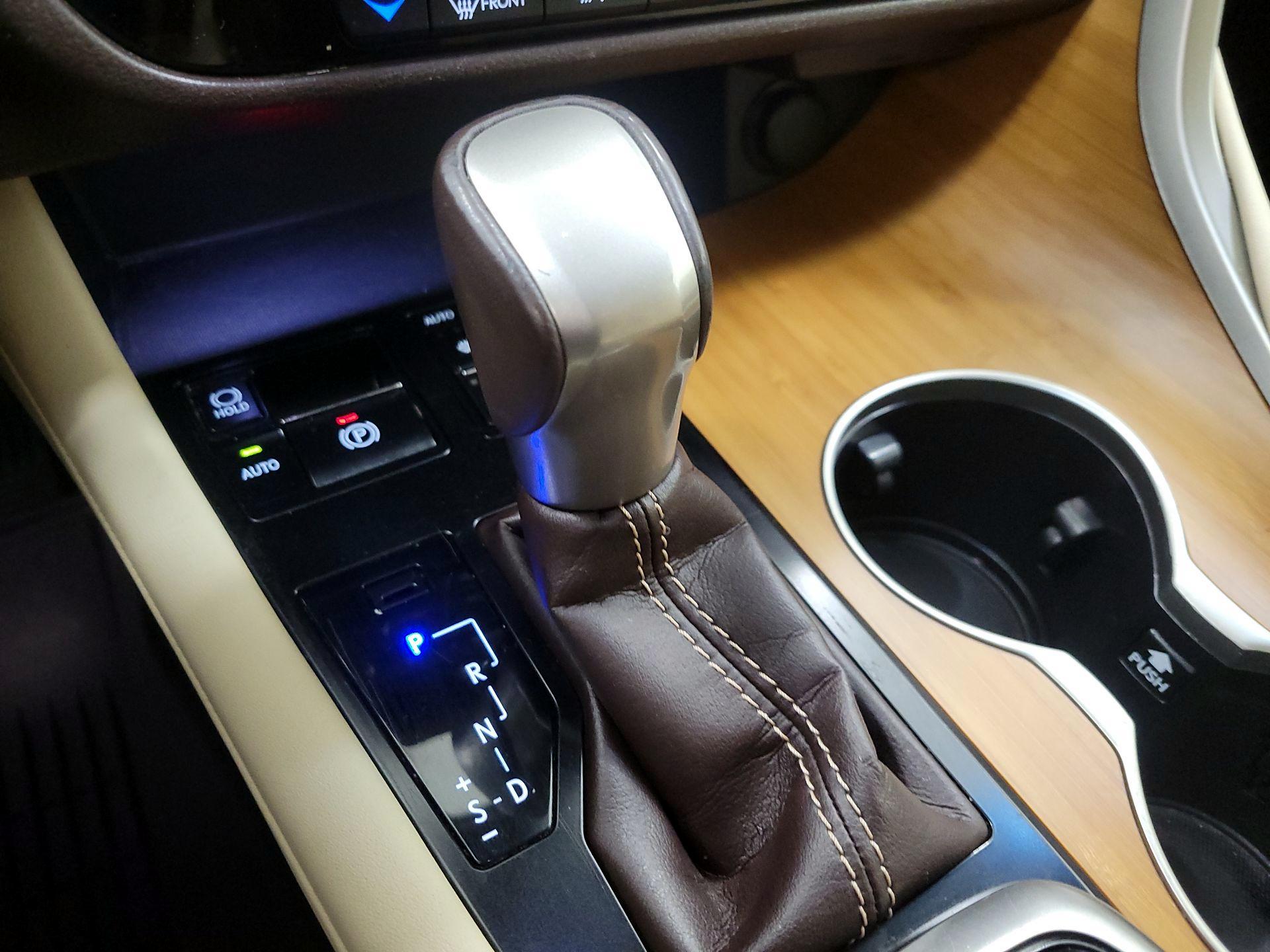 Thumbnail: 2017 Lexus RX - 18