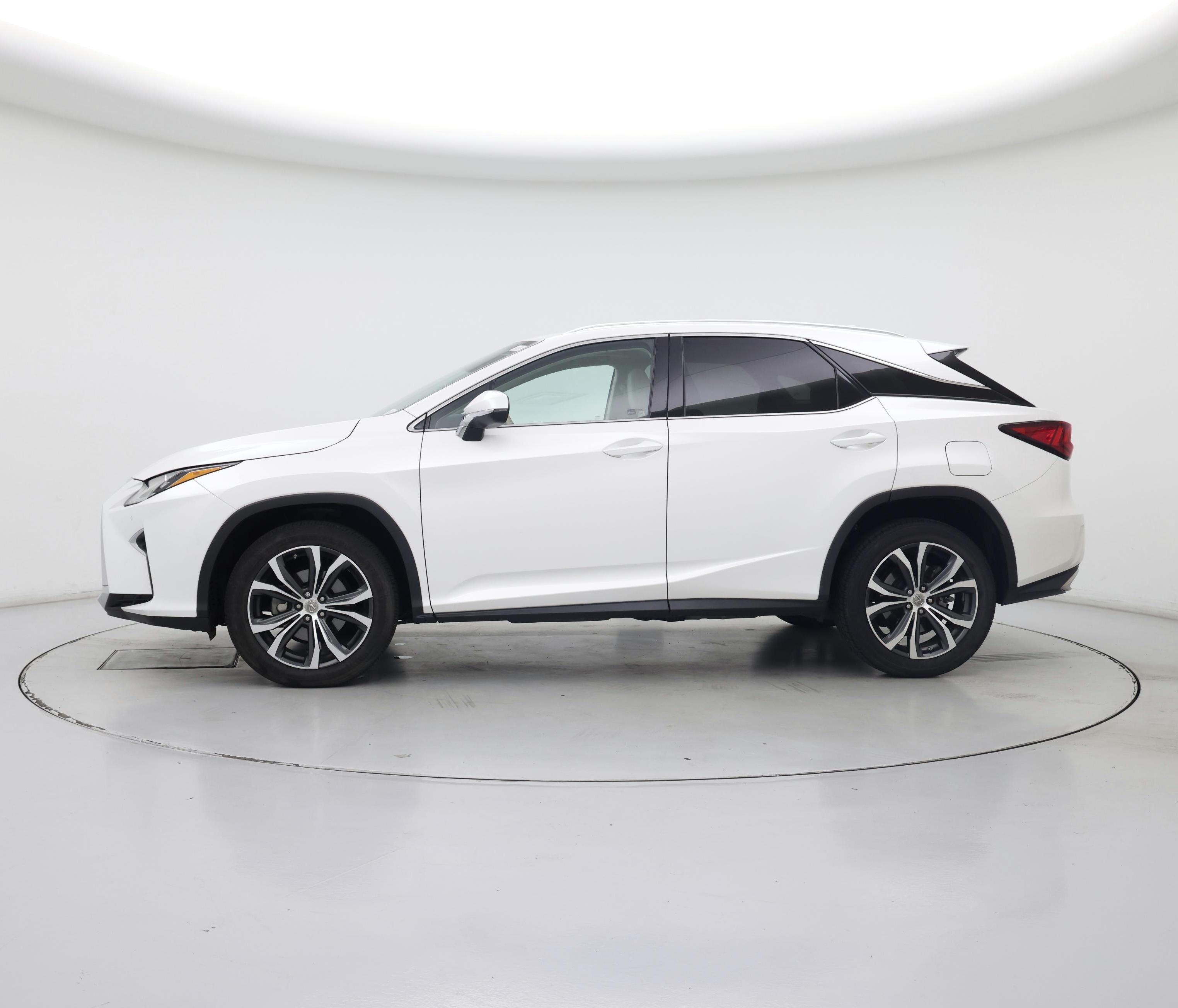 Thumbnail: 2017 Lexus RX - 3