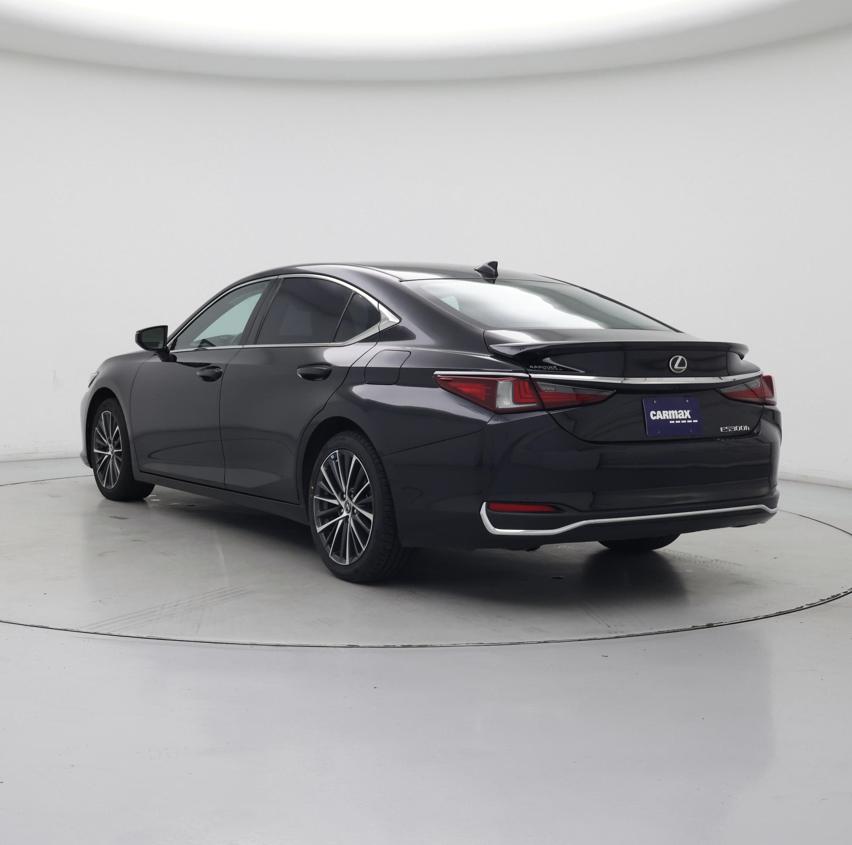 Thumbnail: 2023 Lexus ES - 2