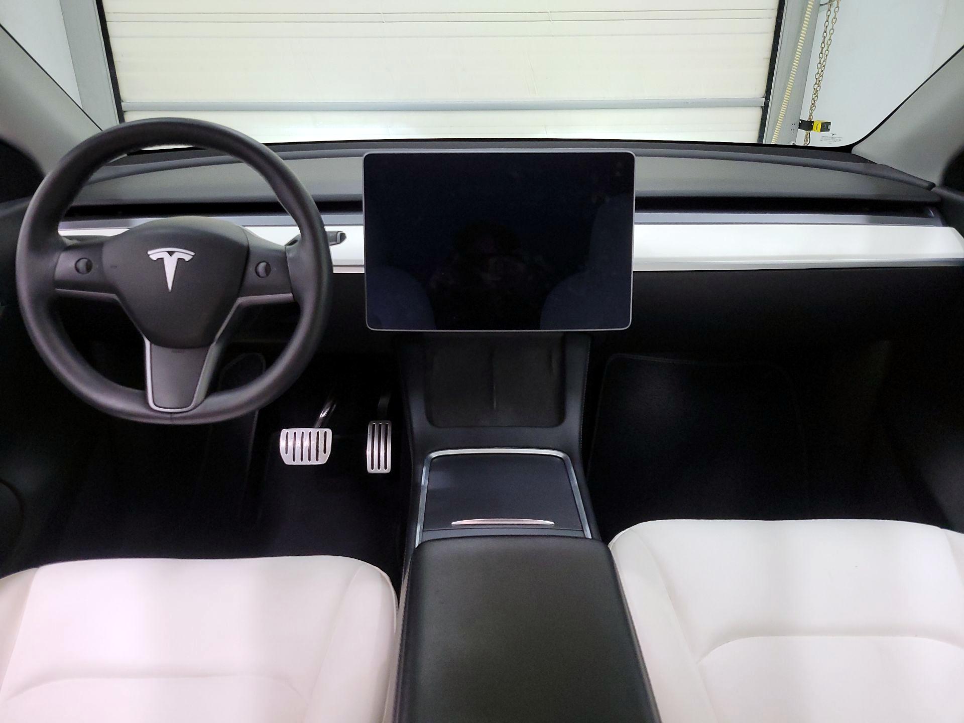 Thumbnail: 2022 Tesla Model Y - 9