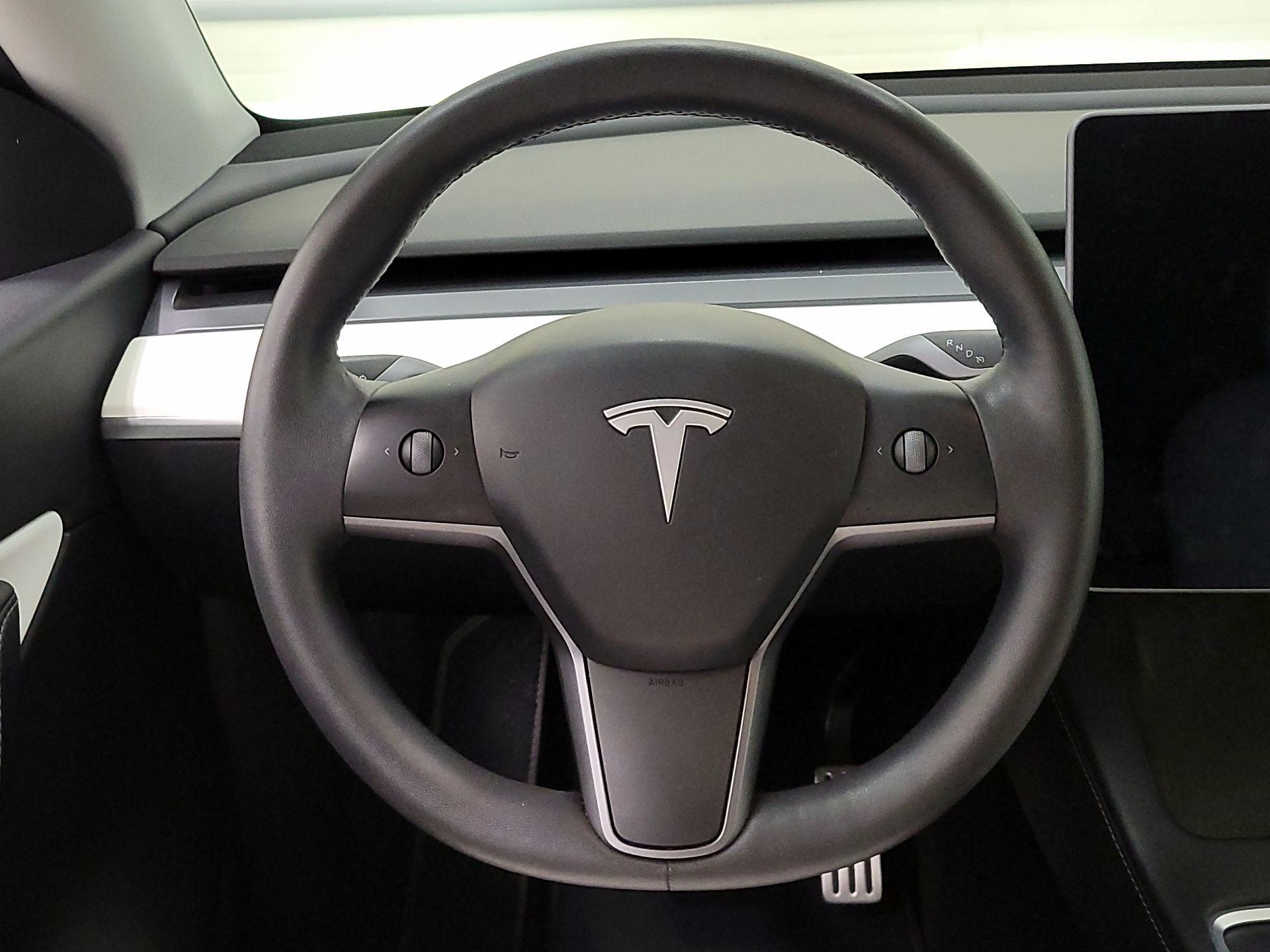 Thumbnail: 2022 Tesla Model Y - 10