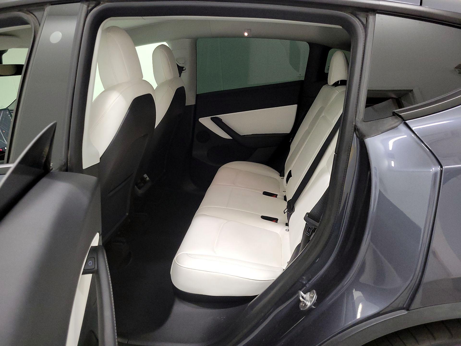 Thumbnail: 2022 Tesla Model Y - 19