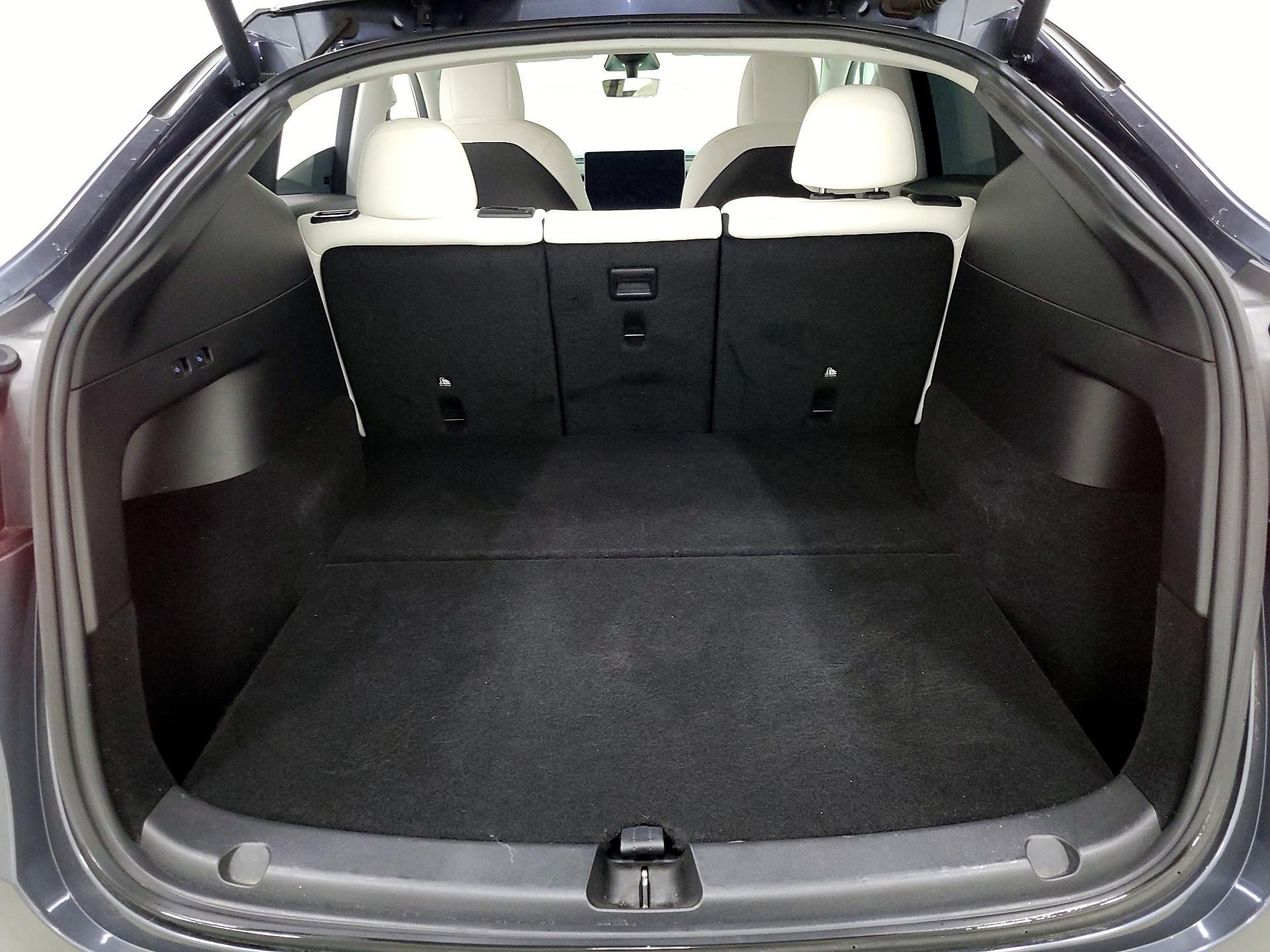 Thumbnail: 2022 Tesla Model Y - 20