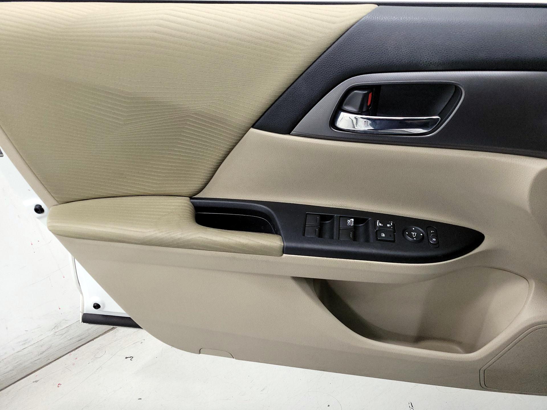 Thumbnail: 2014 Honda Accord - 12