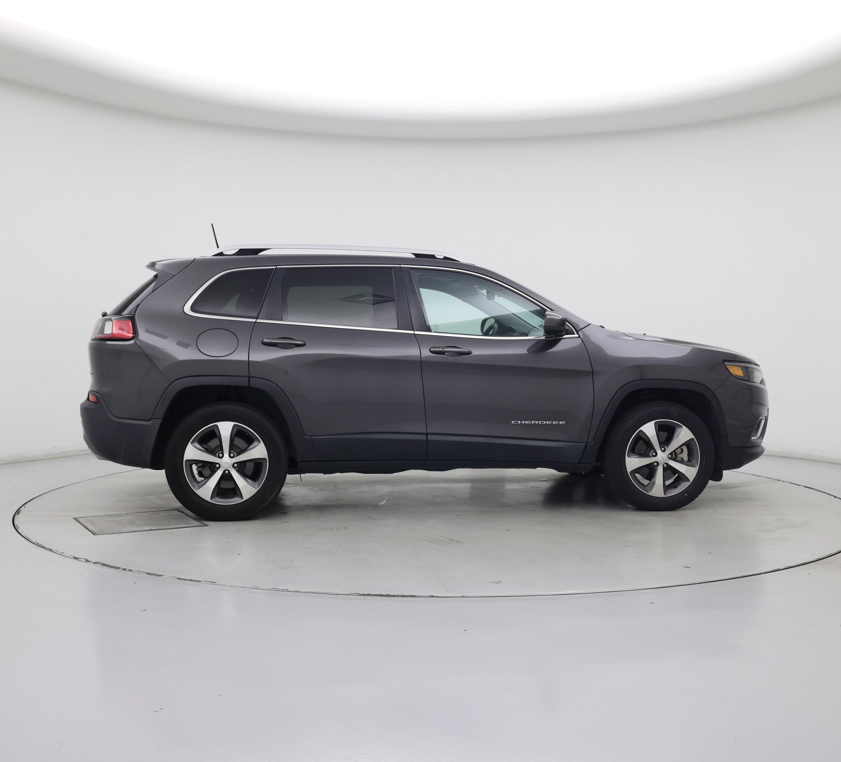Thumbnail: 2020 Jeep Cherokee - 7