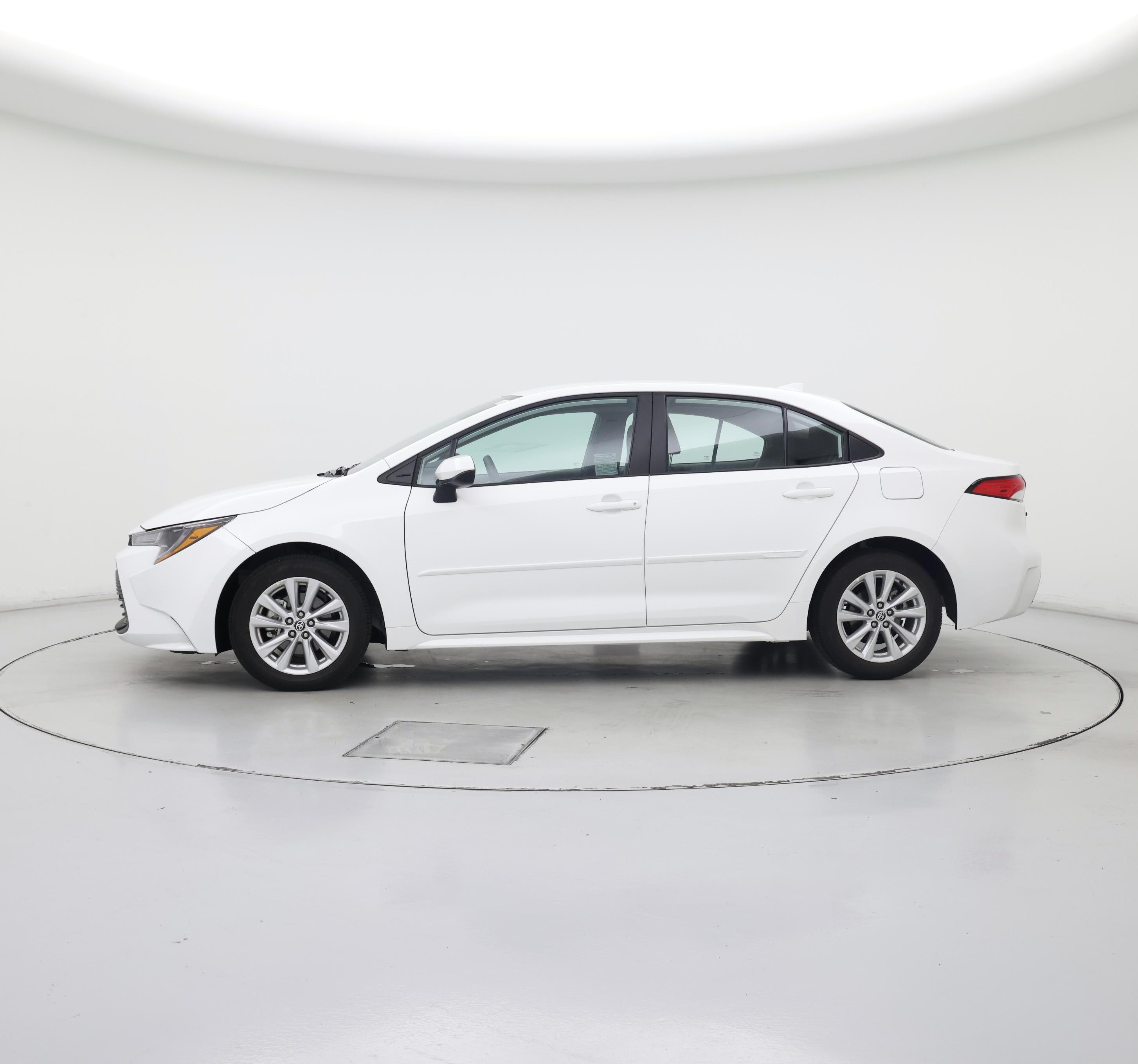 Thumbnail: 2026 Toyota Corolla - 3