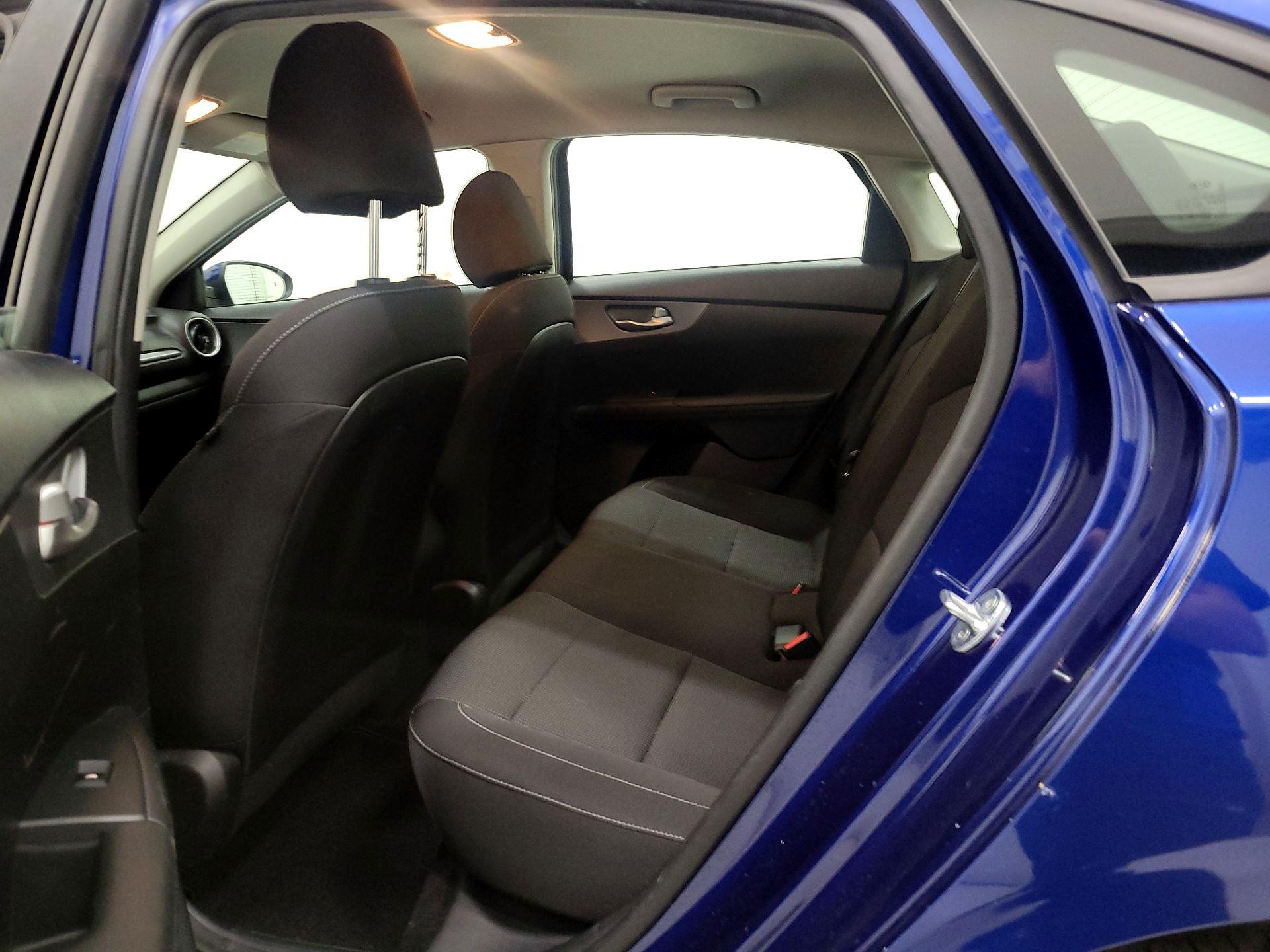 Thumbnail: 2019 Kia Forte - 19