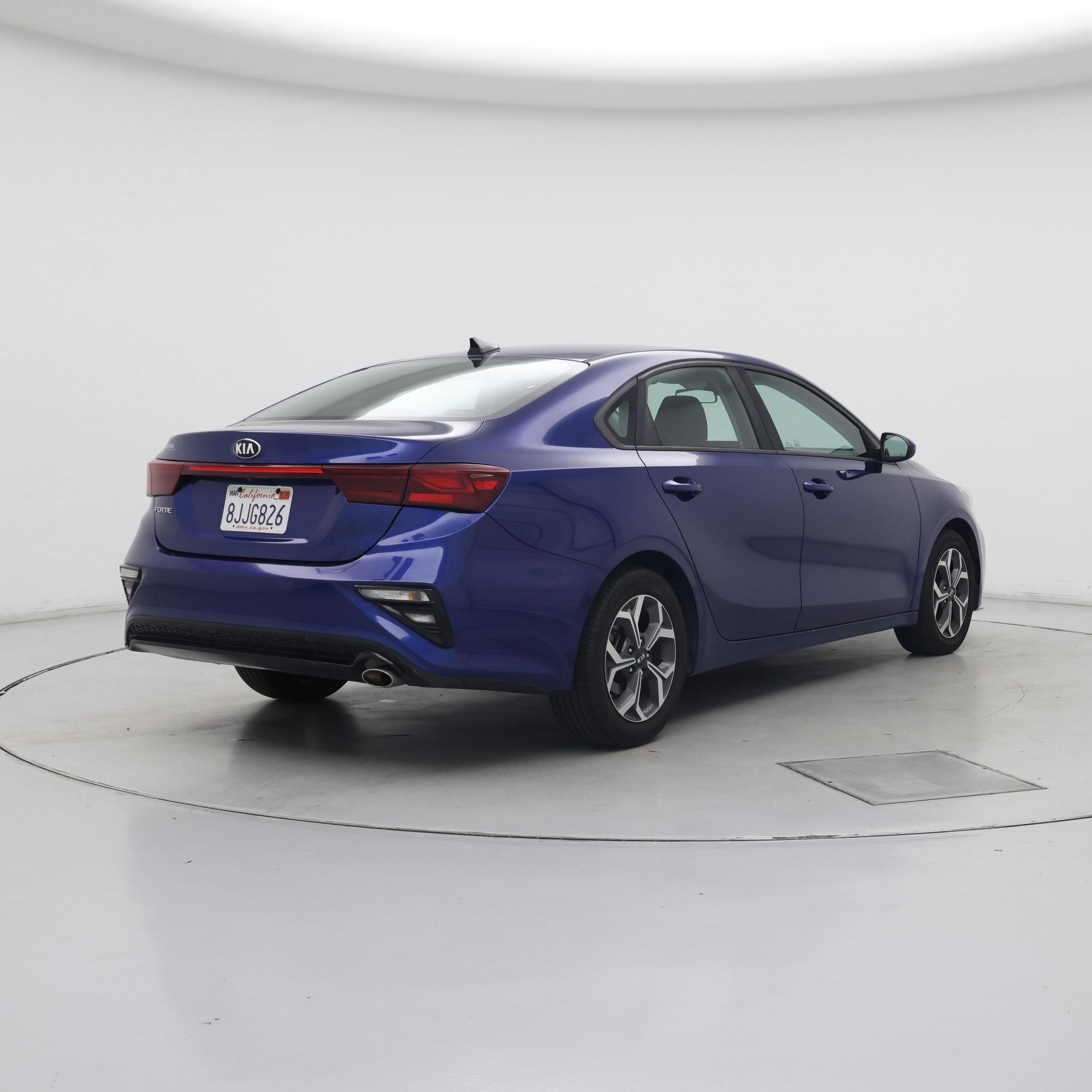 Thumbnail: 2019 Kia Forte - 8