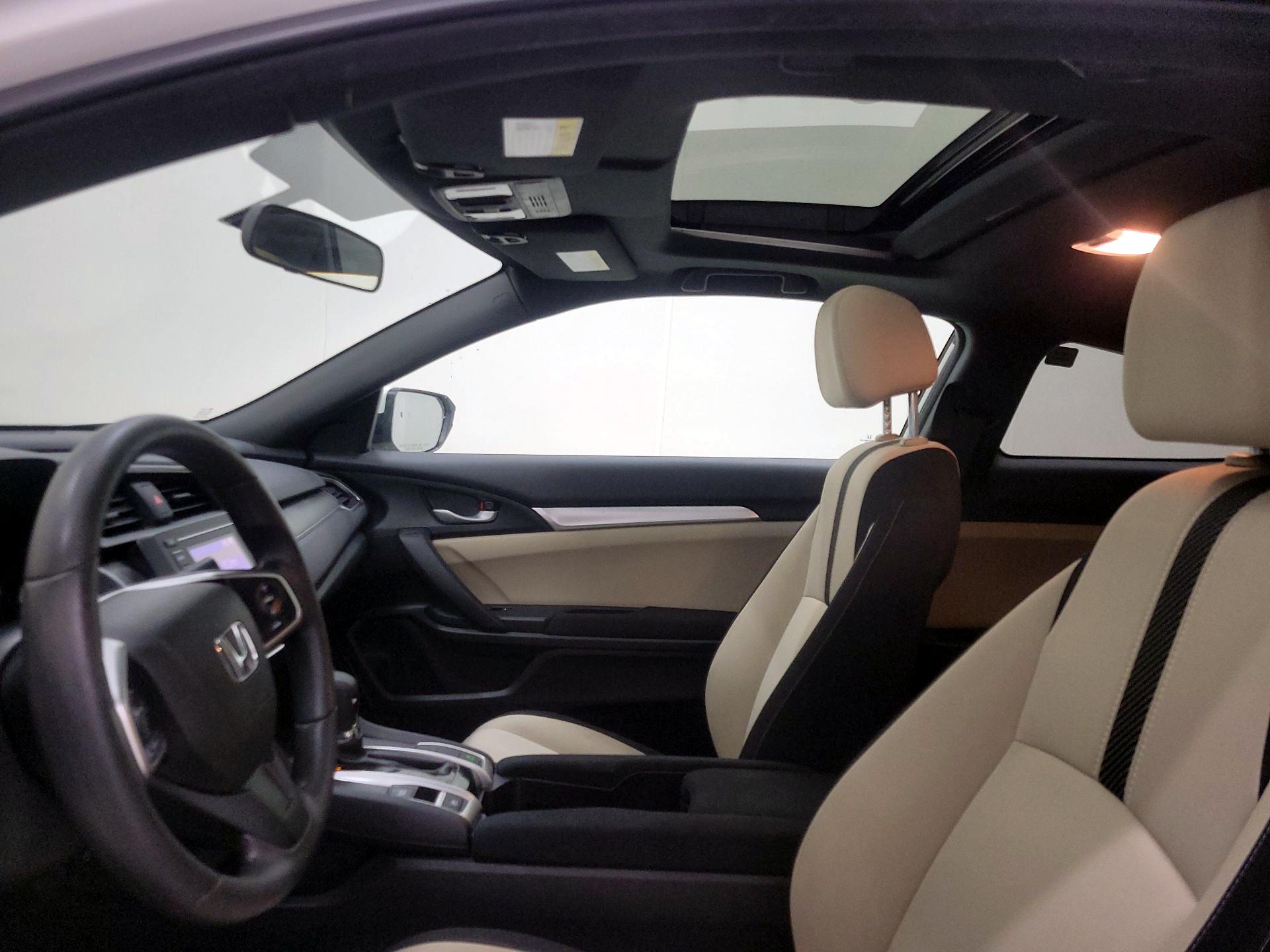 Thumbnail: 2016 Honda Civic - 19