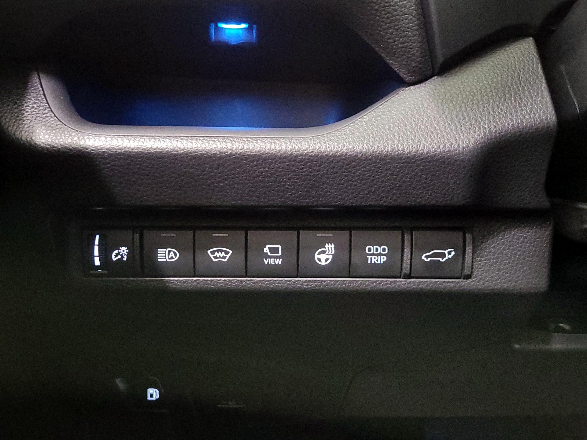 Thumbnail: 2025 Toyota RAV4 - 13