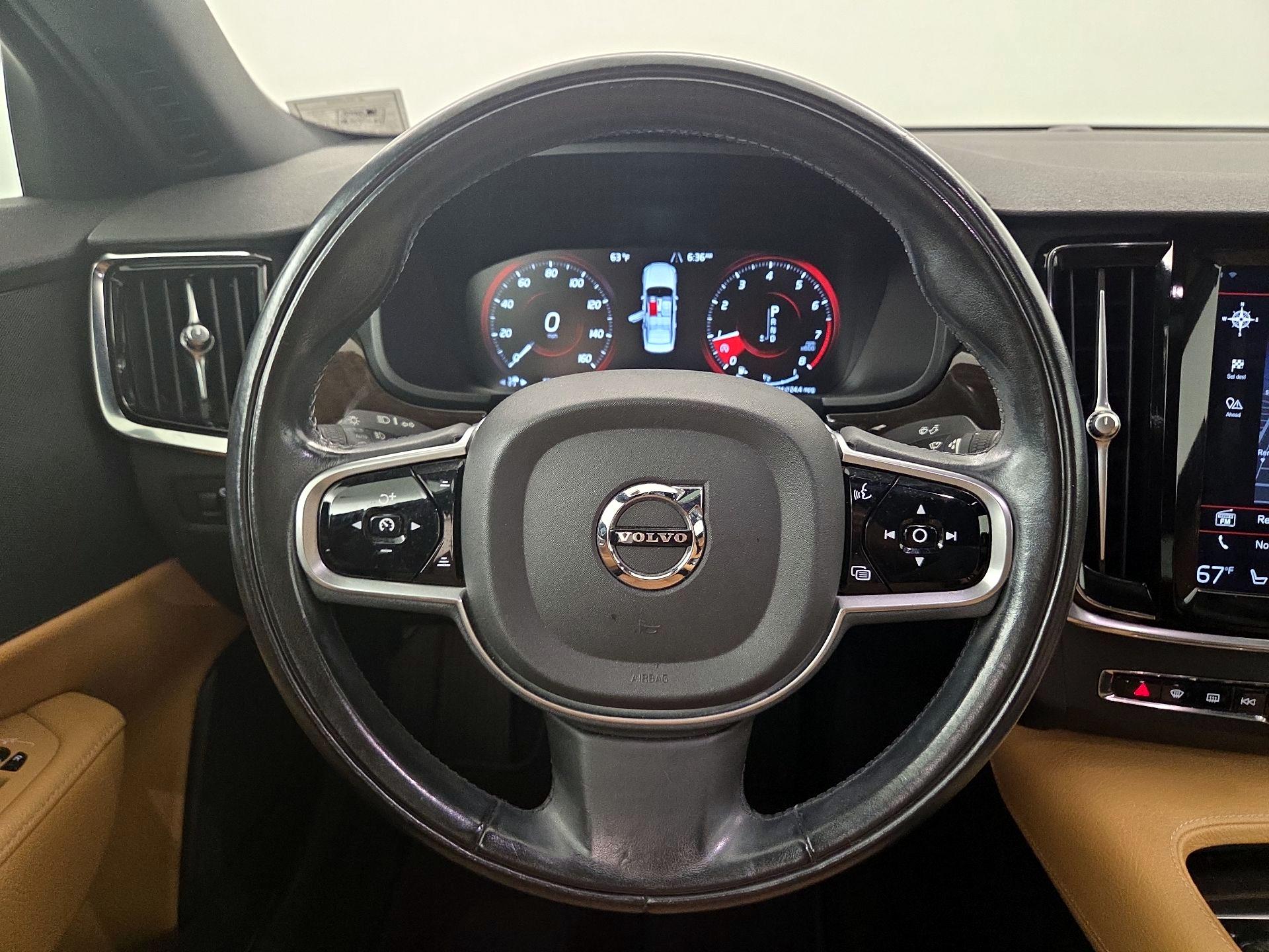 Thumbnail: 2018 Volvo S90 - 10