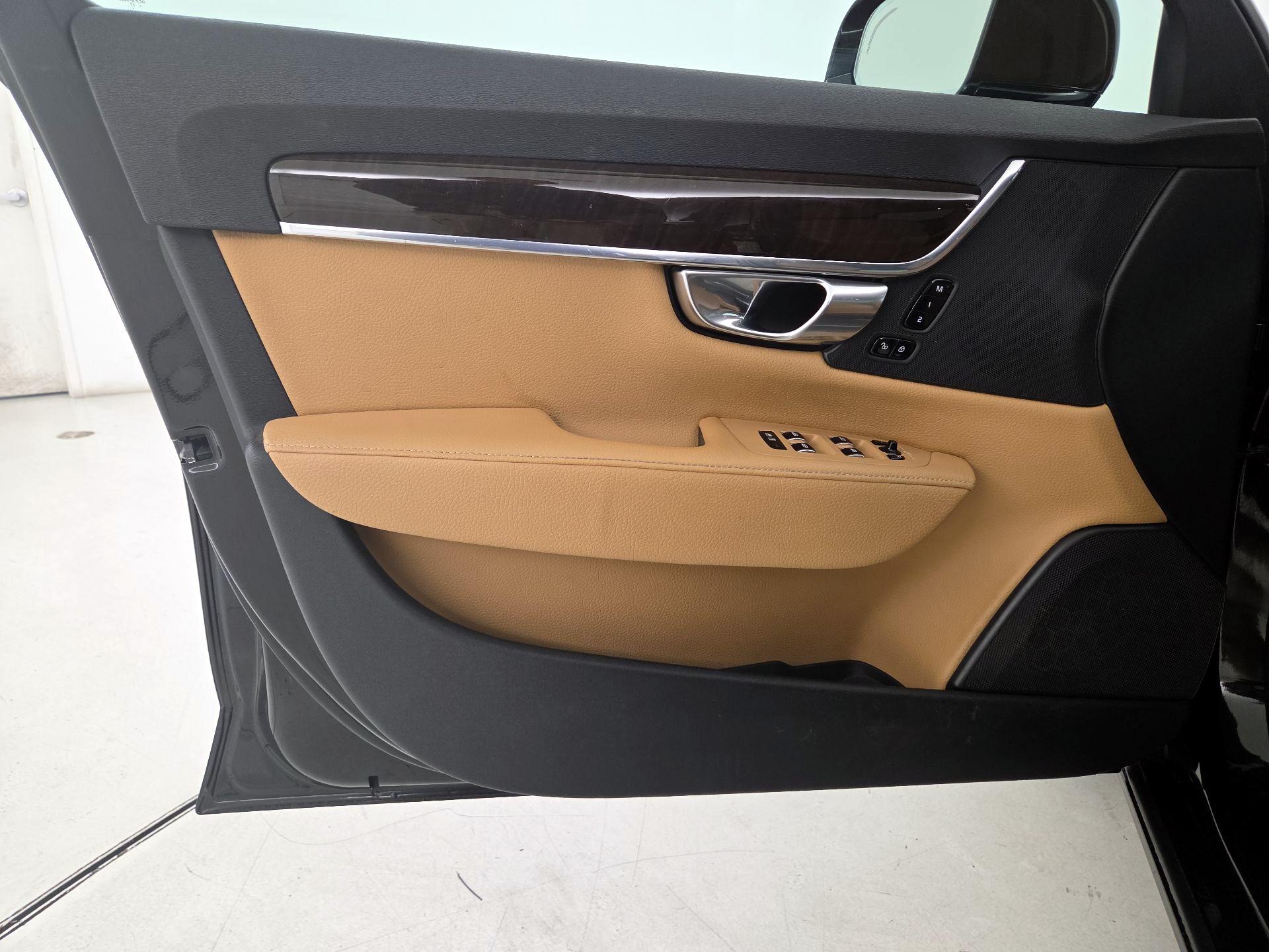 Thumbnail: 2018 Volvo S90 - 12