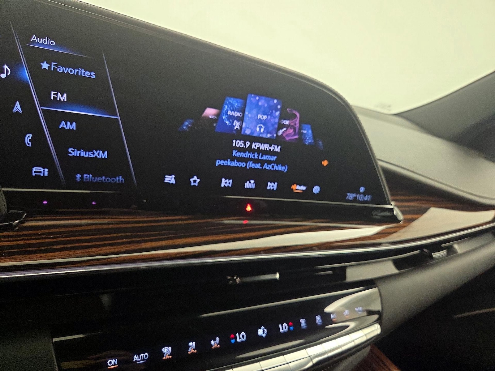 2022 Cadillac Escalade ESV Premium Luxury - Photo 17